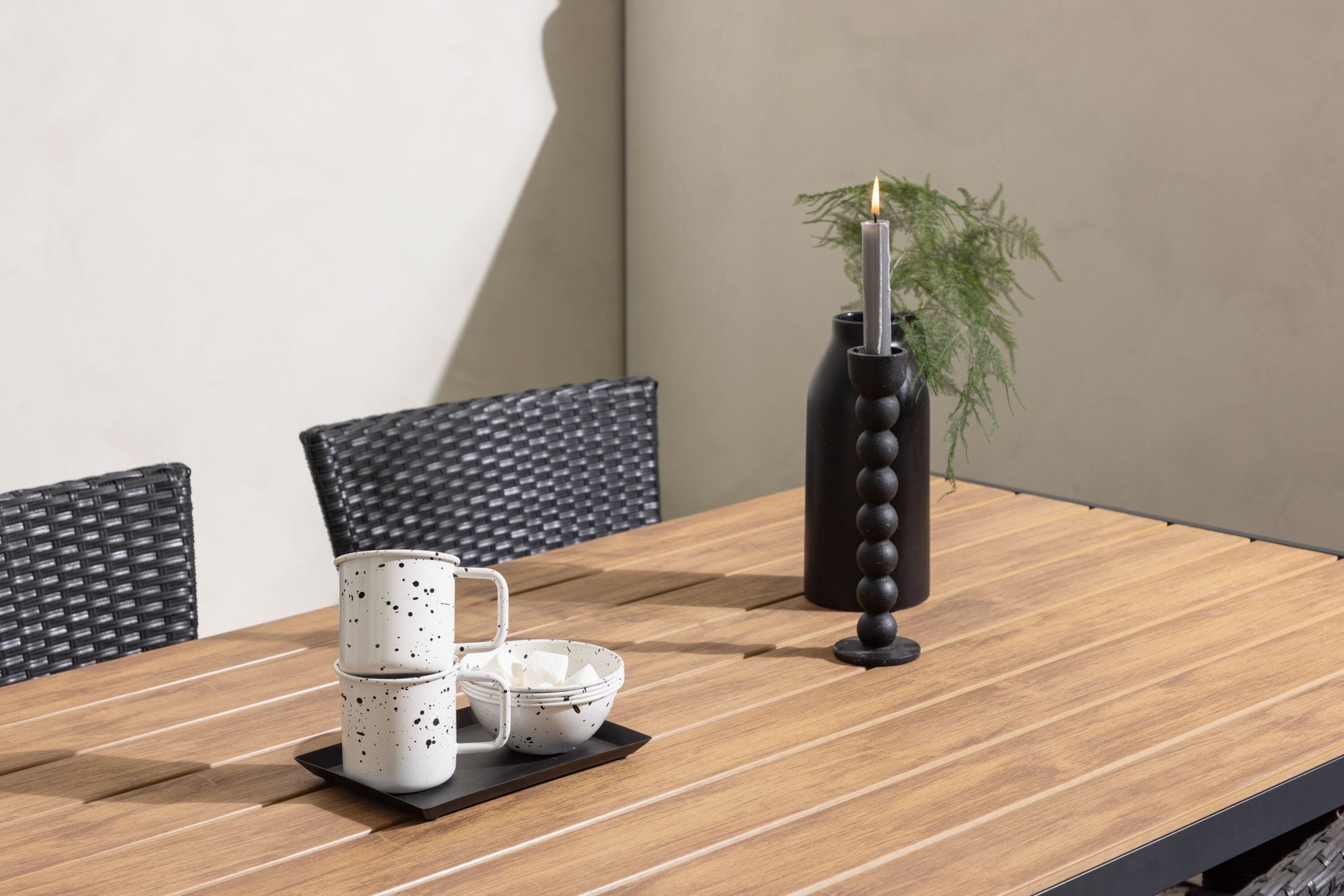 Venture Home Break Diningbord Alumnium - Black / Nature Rectangular 90*150* +Malina Diningchair Alumnium - Black / Wicker _4