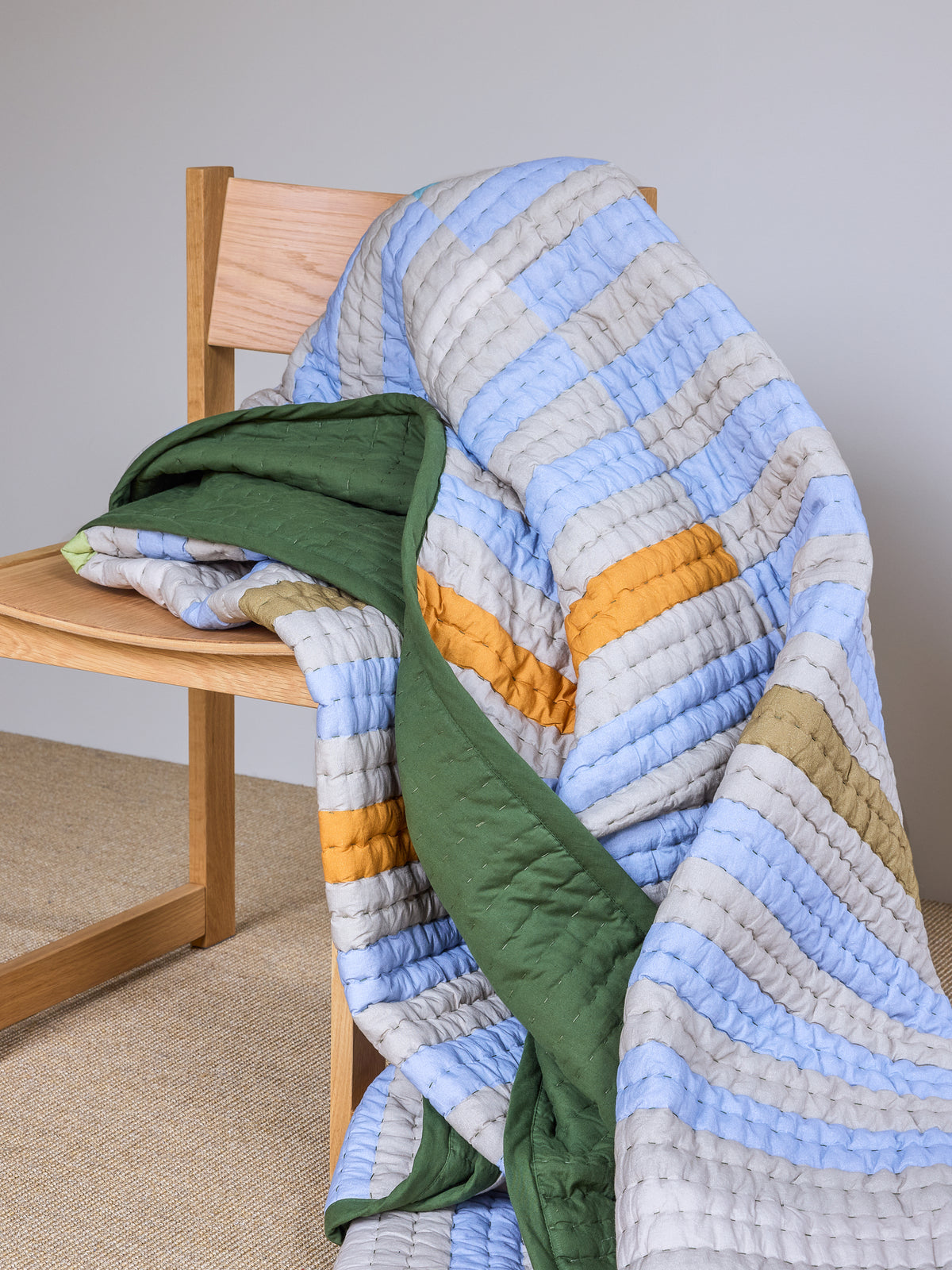 Twist sengetæppe Block 260x260 mørkegrøn/multifarvet
