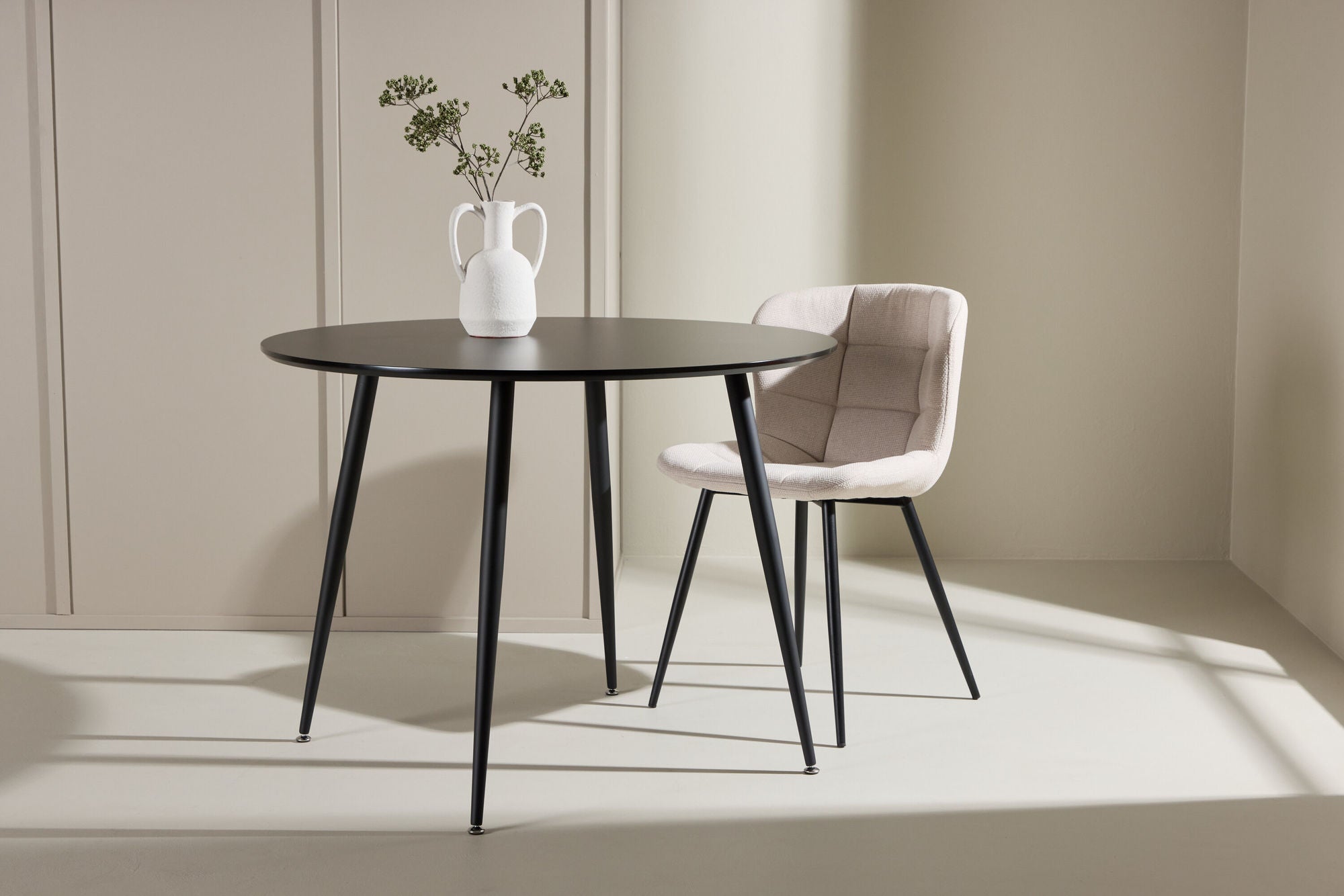Venture Home Plaza Runt Matbord - Svart / Svart - ø100*H75