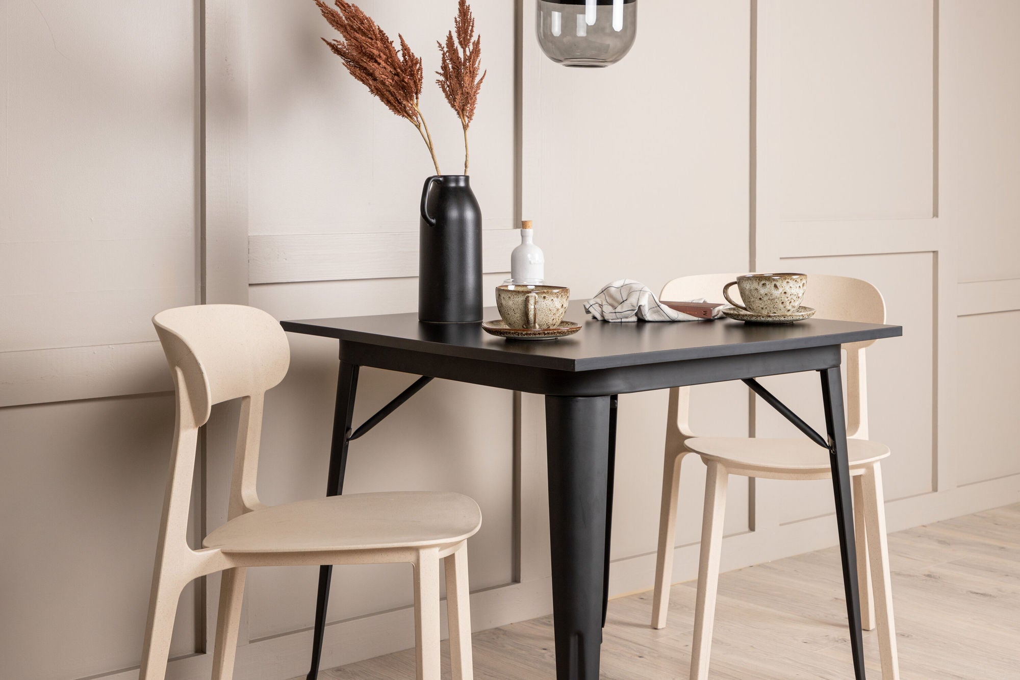 Venture Home Tempe spisebord - Black / Black MDF +Åstol Spisebordsstol - Nature Wood plastic composite _2