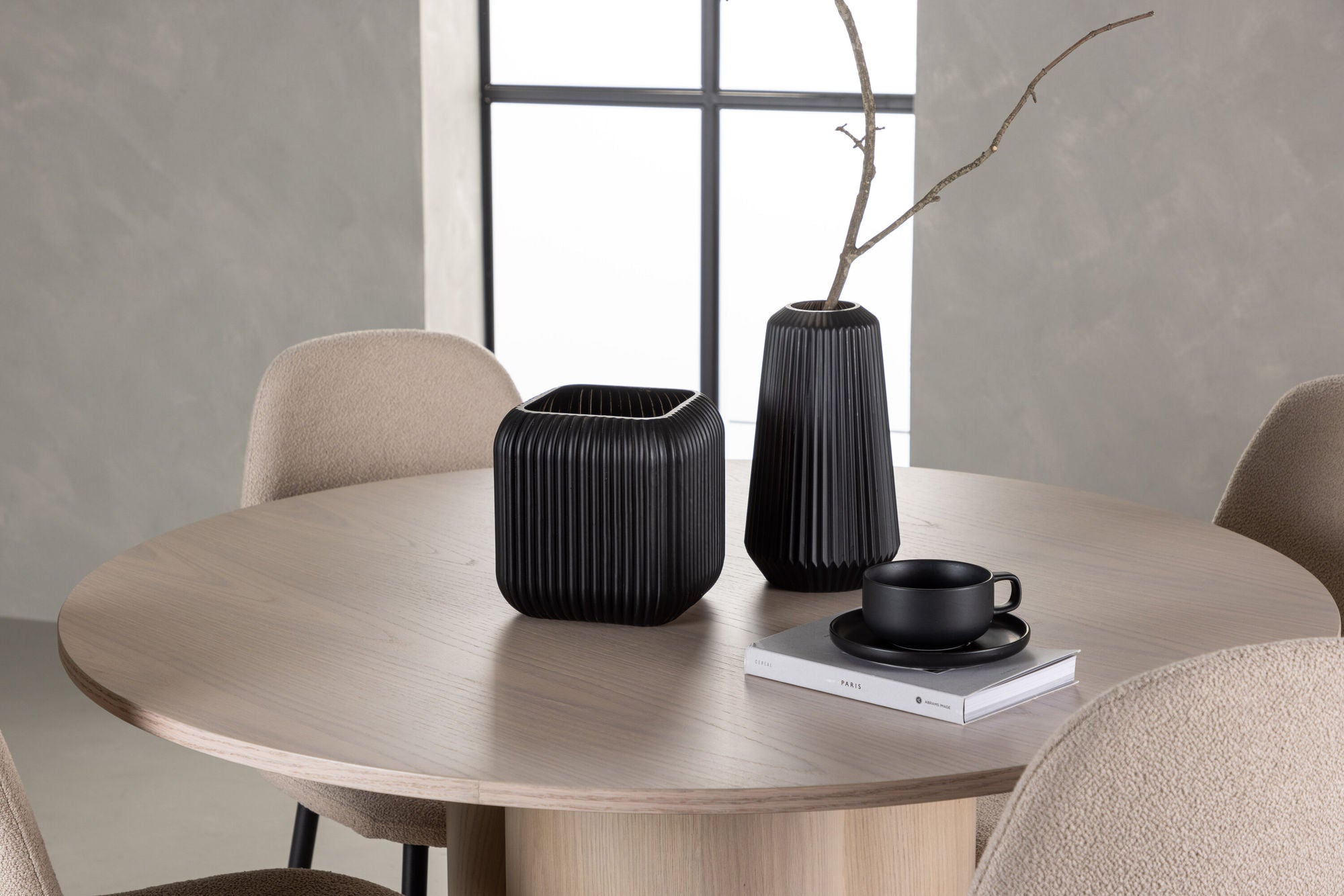 Venture Home Olivia spisebord - White Wash Veneer +Polar Spisebordsstol - Black / Beige Boucle _4