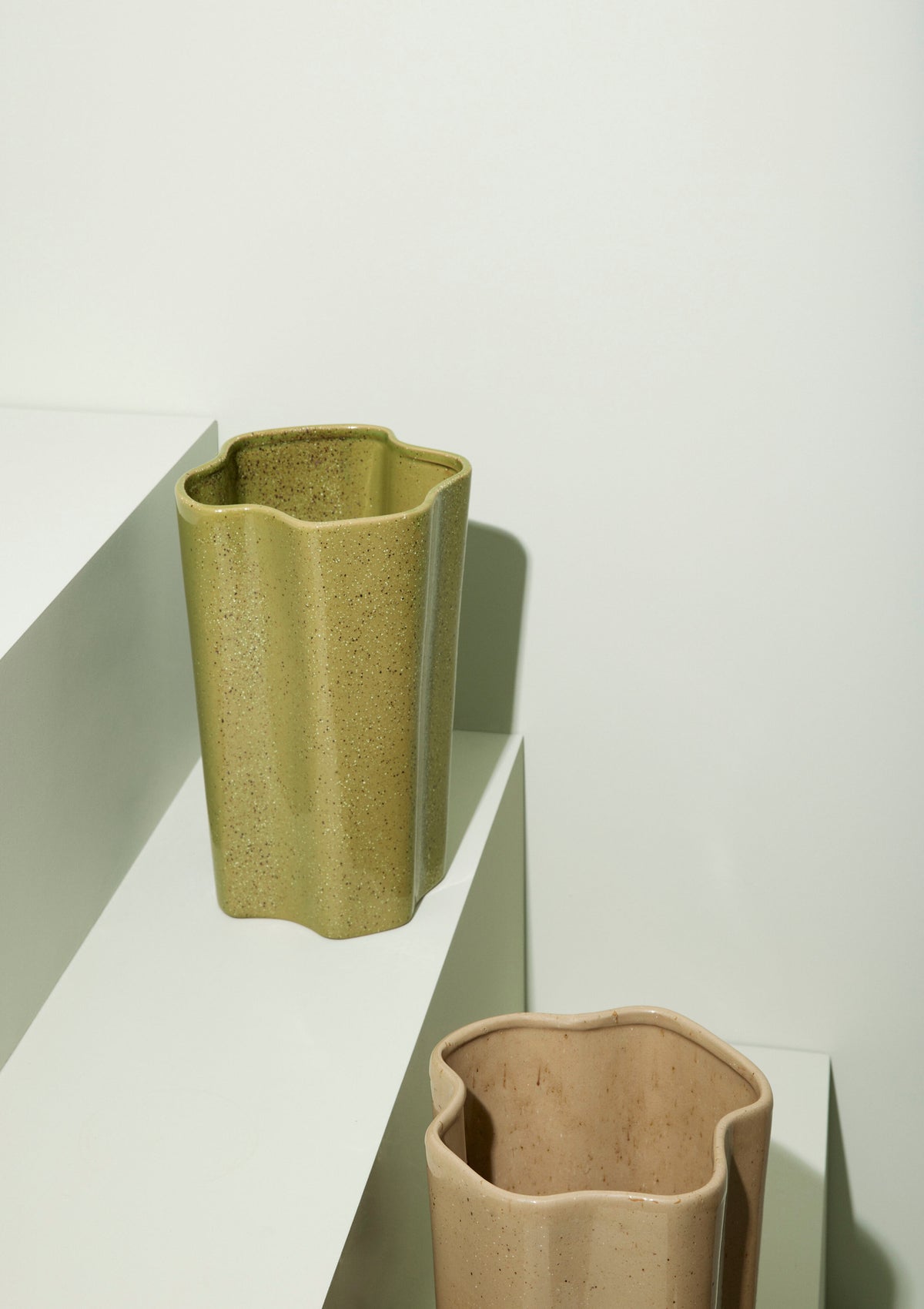 Sapo Vase Brun