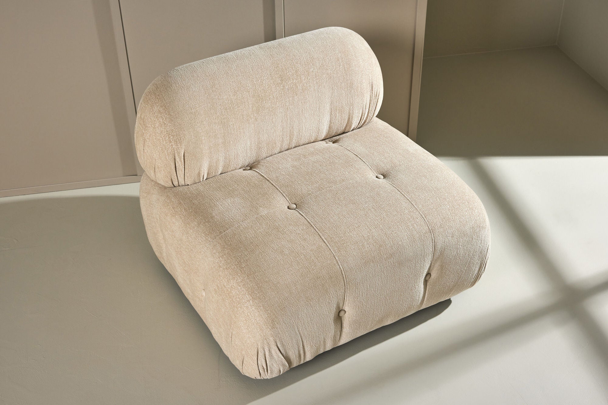 Venture Home Mika Module Sofa - Middle - Beige /
