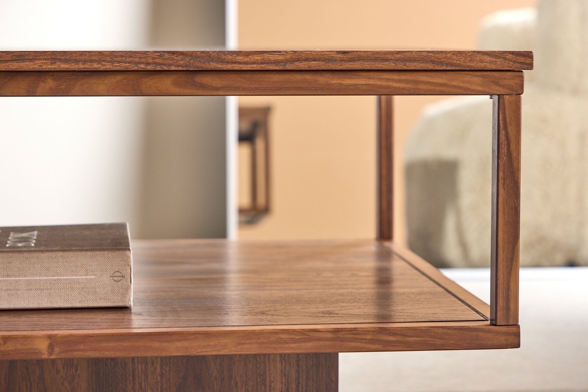 Venture Home Maglehem Sofa bord - 130*60*38cm - Steel Walnut / MDF Walnut 3D-paper