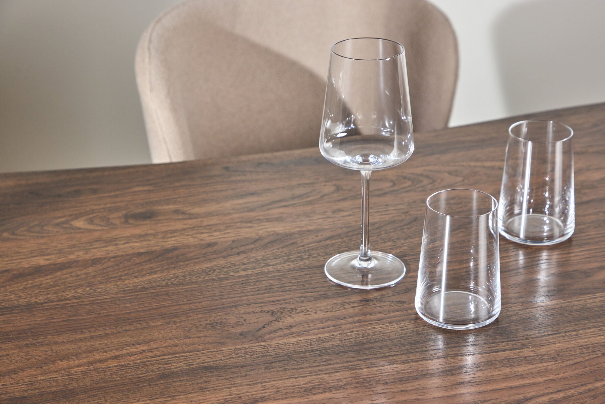Venture Home Fiona spisebord 180x90x75 cm - MDF with Walnut 3D Paper