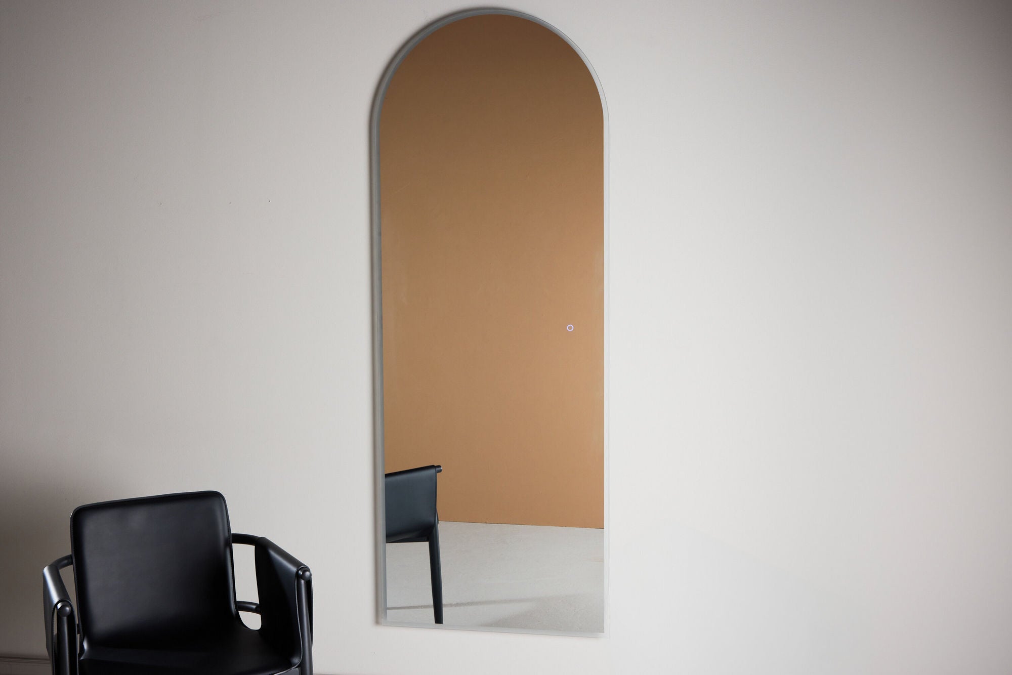 Vind Skeppsvik x Josefin Lustig 70x185 cm - spejl lampe - Black / Clear