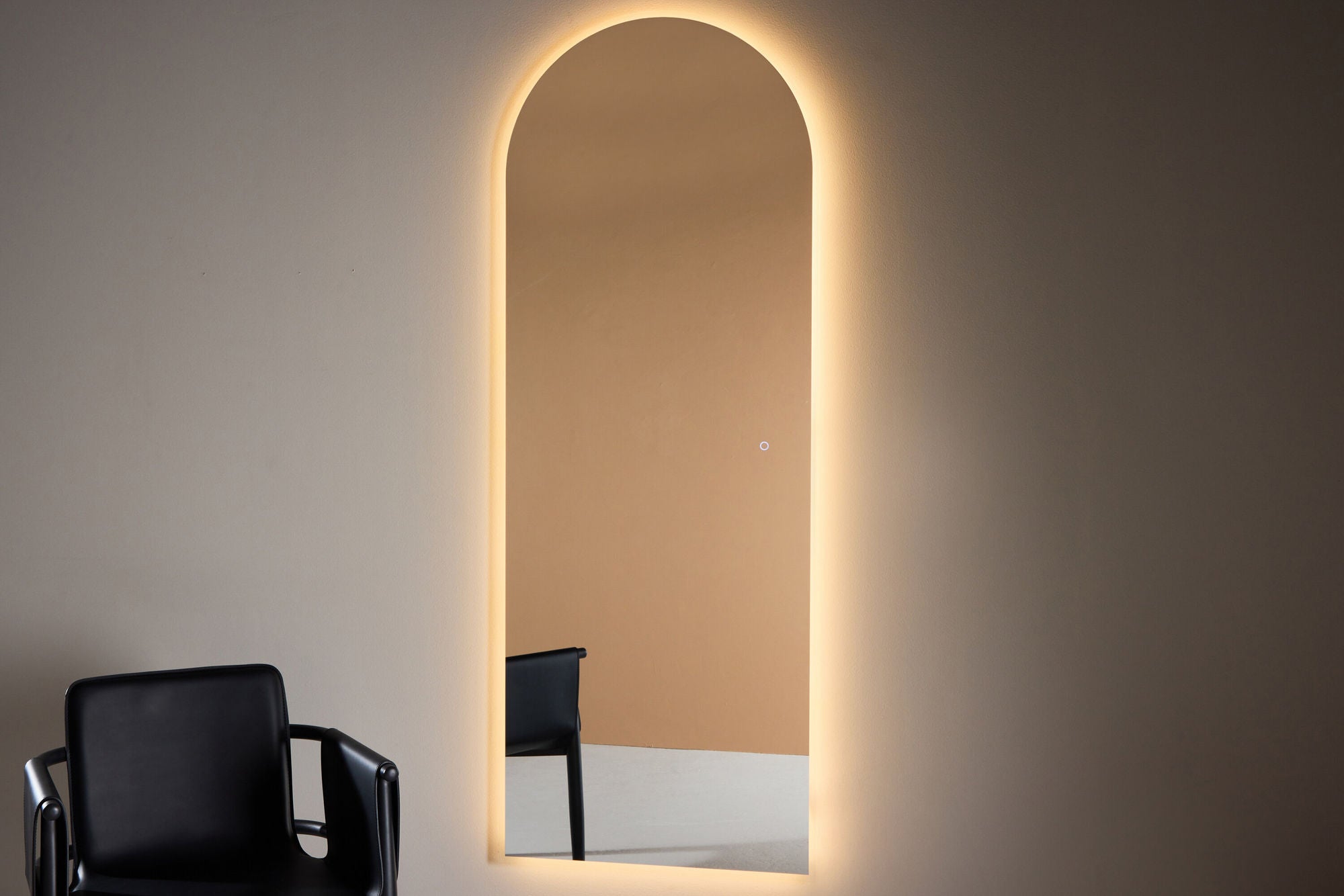 Vind Skeppsvik x Josefin Lustig 70x185 cm - spejl lampe - Black / Clear