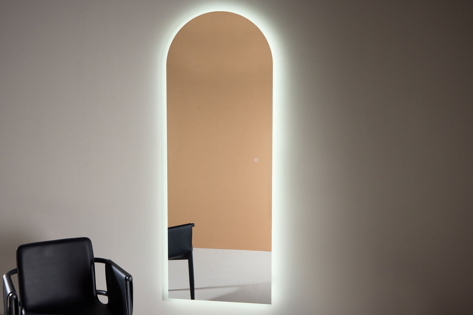 Vind Skeppsvik x Josefin Lustig 70x185 cm - spejl lampe - Black / Clear