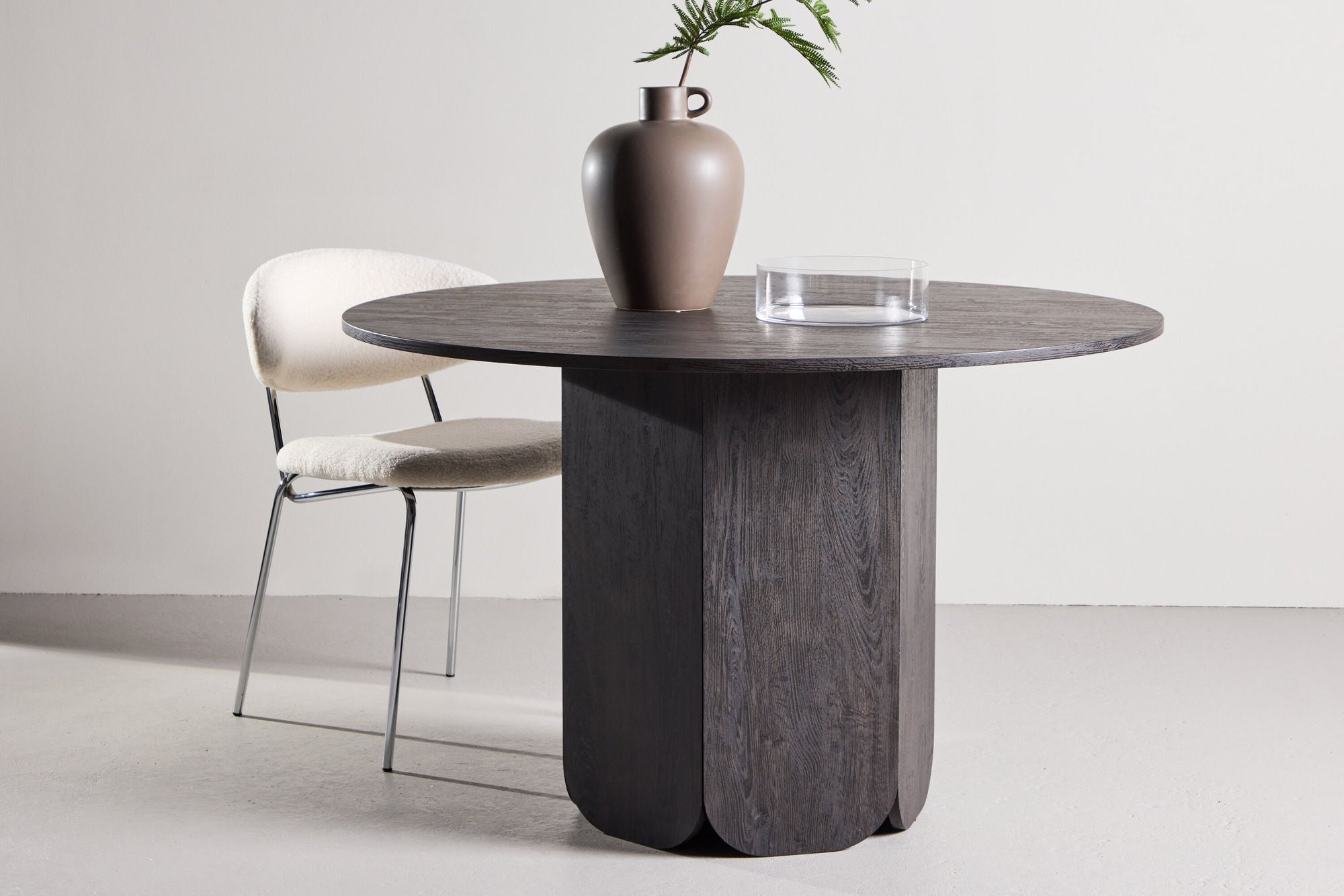 Venture Home Tekla rund spisebord ø120x75 cm - MDF with Black 3D Paper