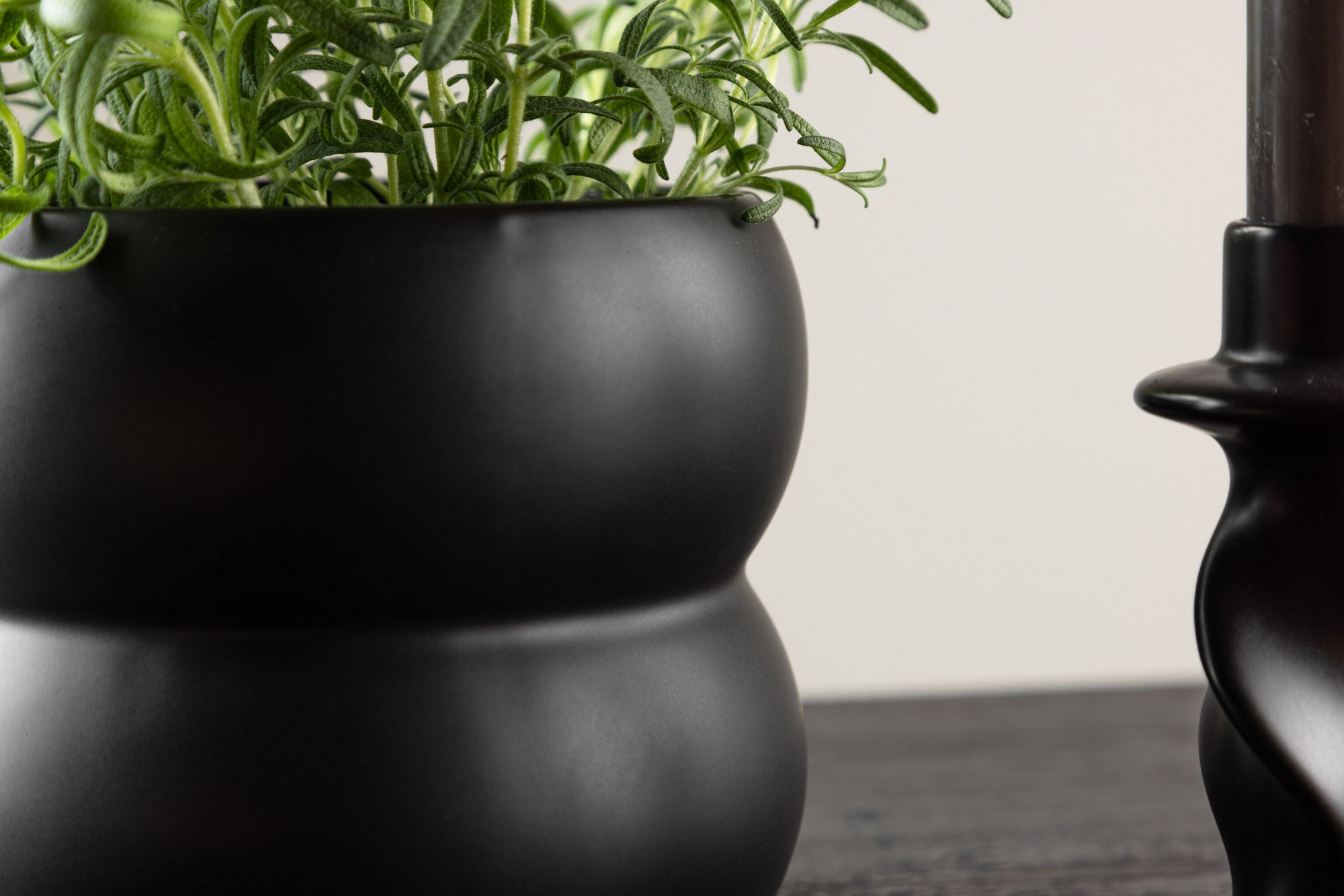 Venture Home Dapne Pot -  Matte black -  16*16*13cm