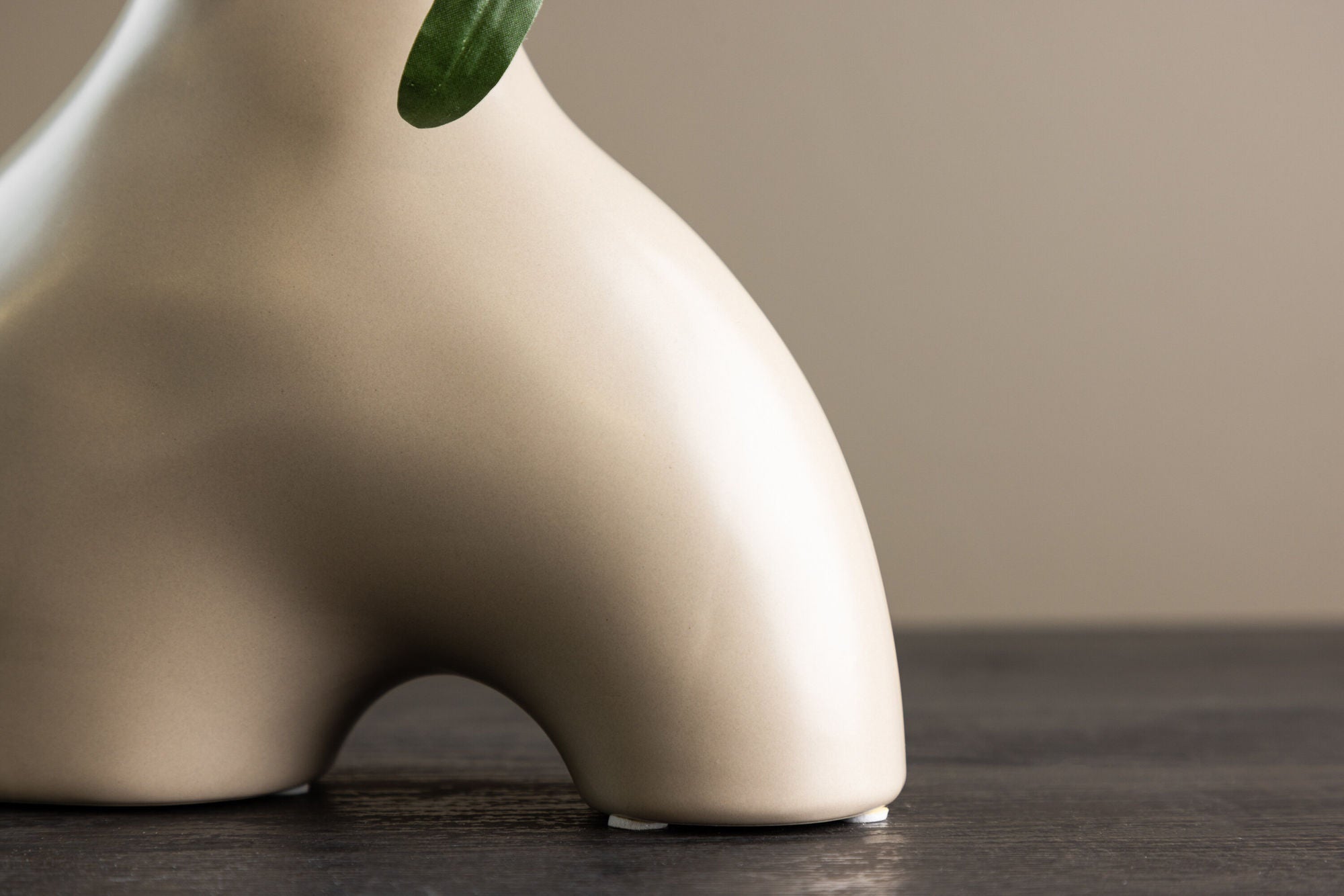 Venture Home Kento Vase - Beige - 21*8*15Hcm