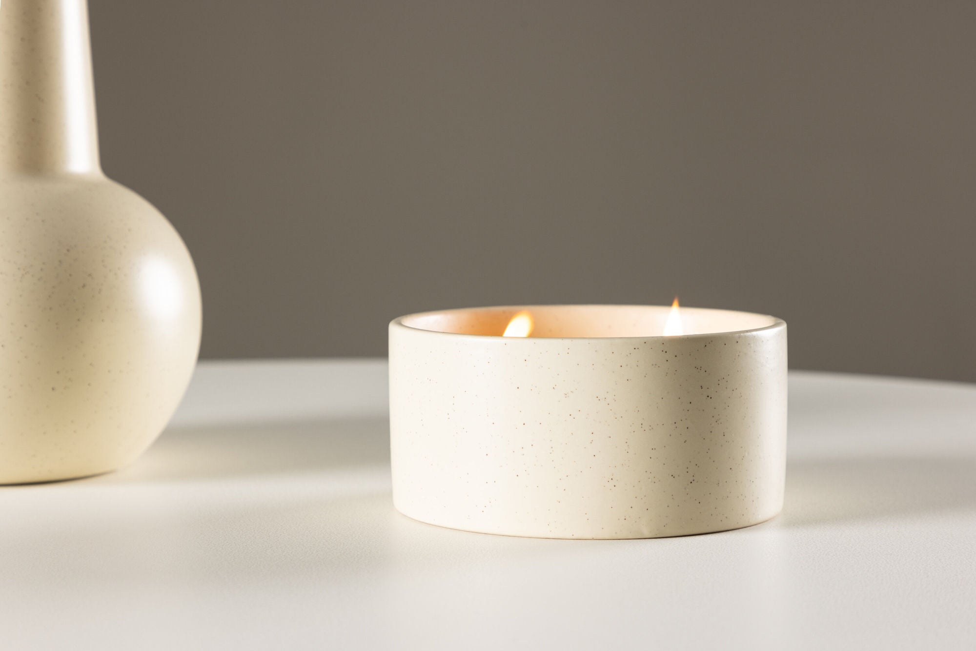 Venture Home Douglas Scented candles - Beige/Black Dots - D13*H6cm