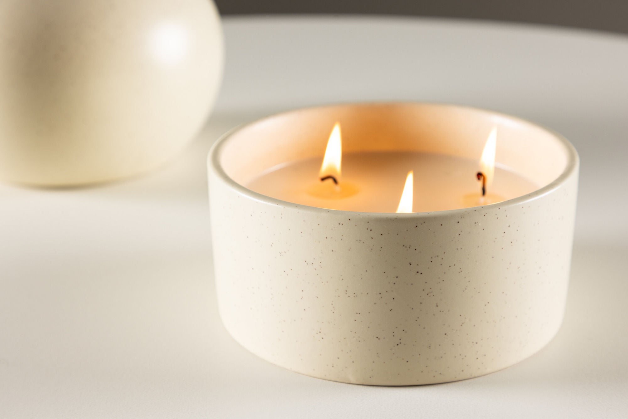 Venture Home Douglas Scented candles - Beige/Black Dots - D13*H6cm