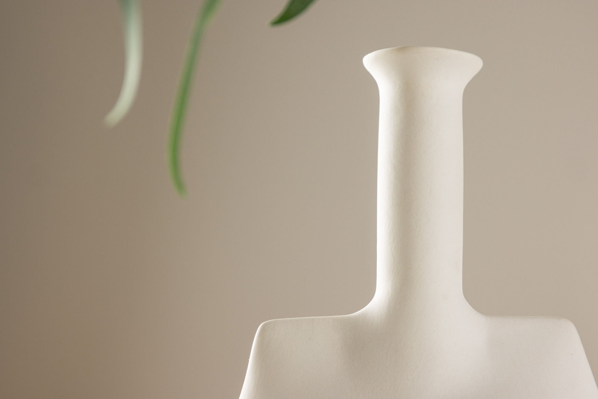 Venture Home Madison Vase - Off White - 14*8*22Hcm