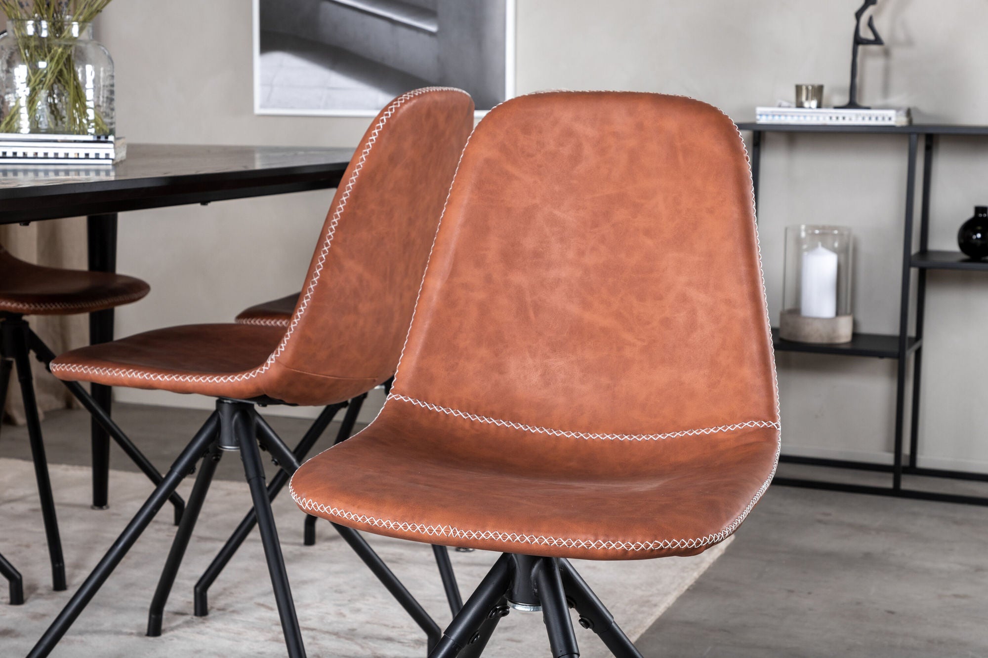 Venture Home Dipp spisebord - 180*90cm - Black Veneer / all black legs - Polar Spisebordsstol with Spin function - black Legs - Brown PU - White Stitches 6