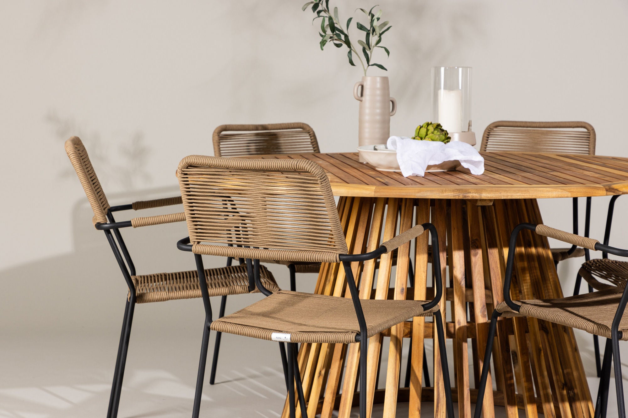 Venture Home Tucumán spisebord - Acacia ø120 +Lindos - Armchair - Black Alu / Latte Rope _6