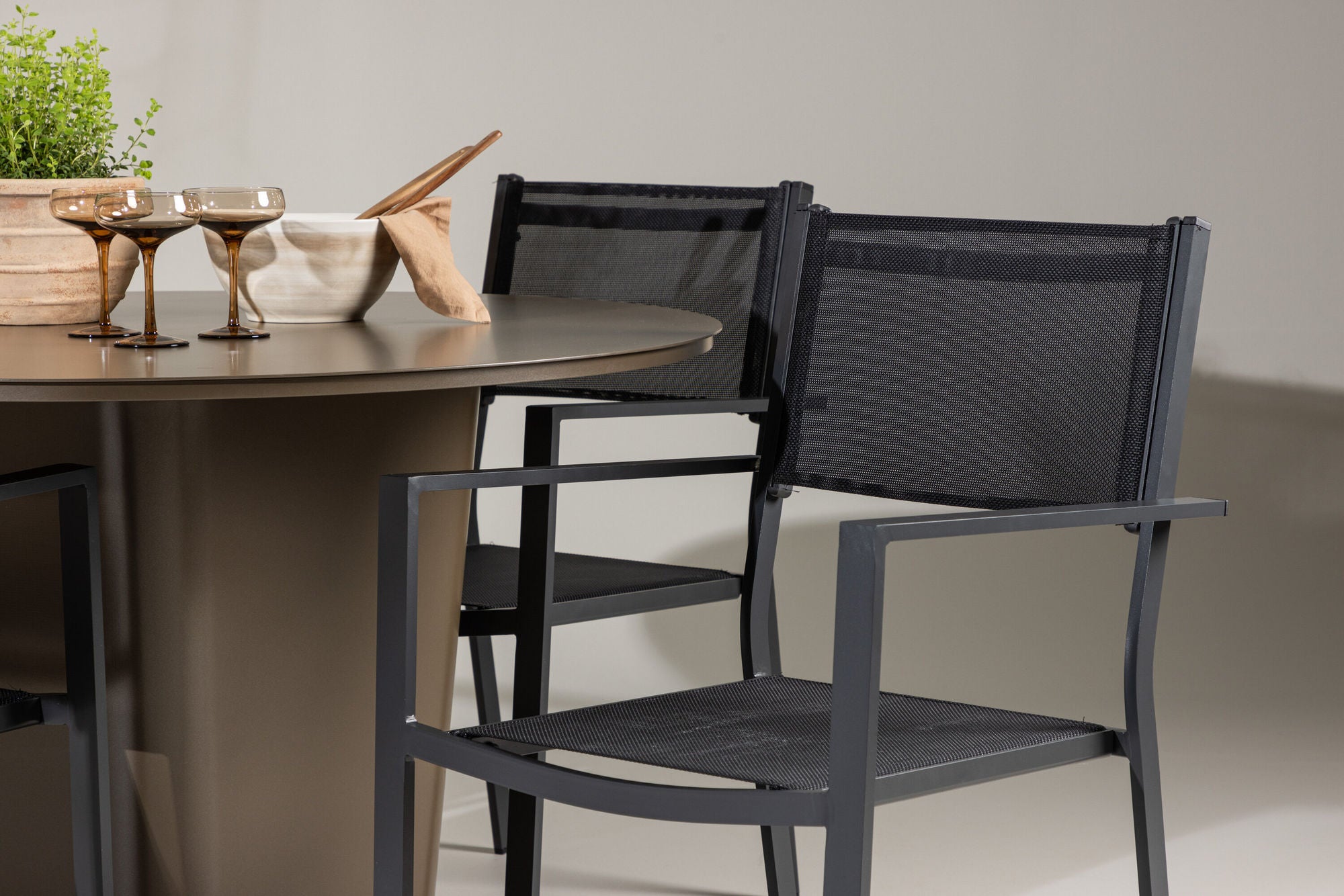 Venture Home Santa Fe spisebord ø120 - Roasty +Copacabana Stacking stol - Black/Black - Ersätter 4131-408 _4