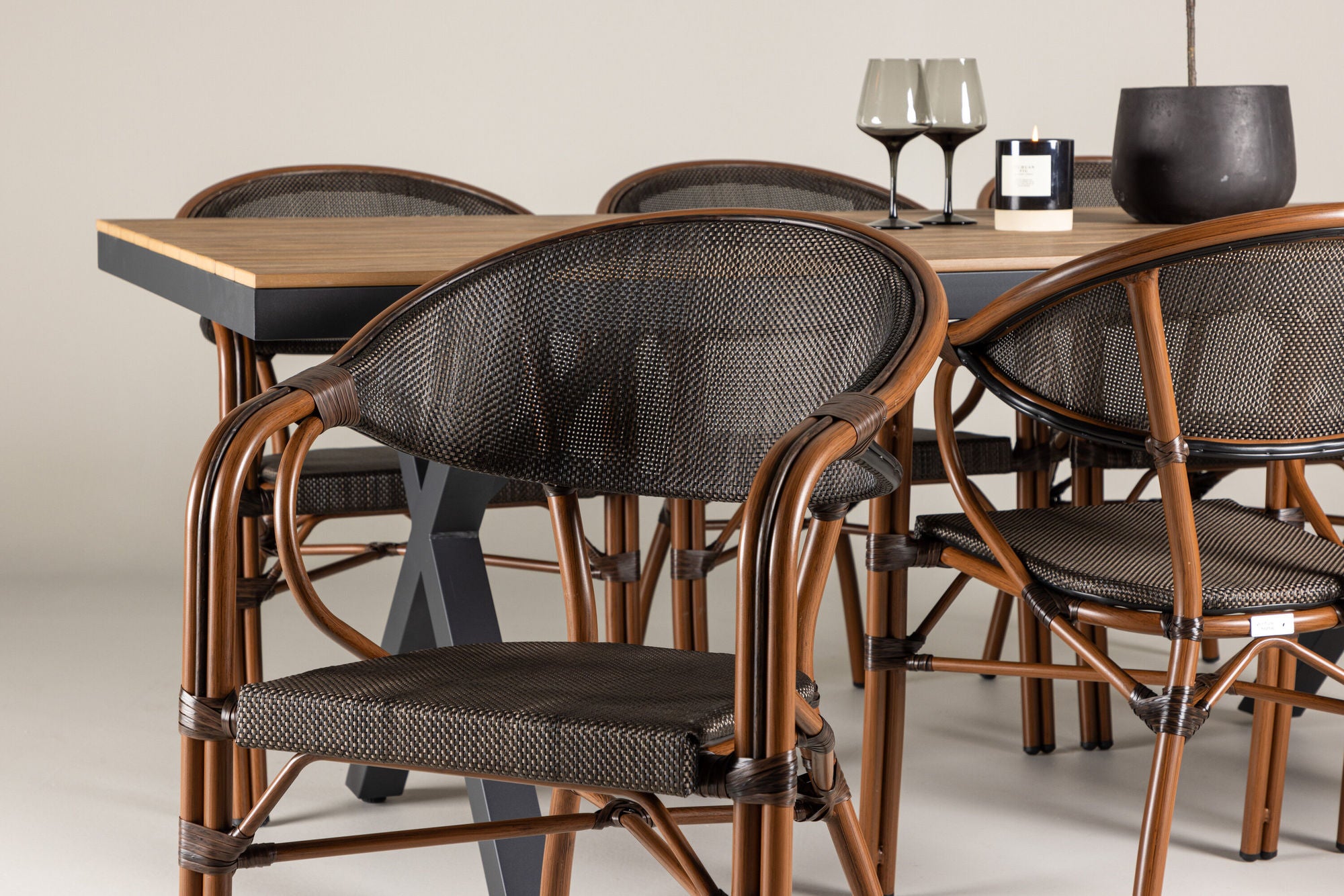 Venture Home Garcia Diningbord Alumnium - Brown / Rectangular 100*200* +Vila Real Caféchair 2-pack - Brown/Black _6