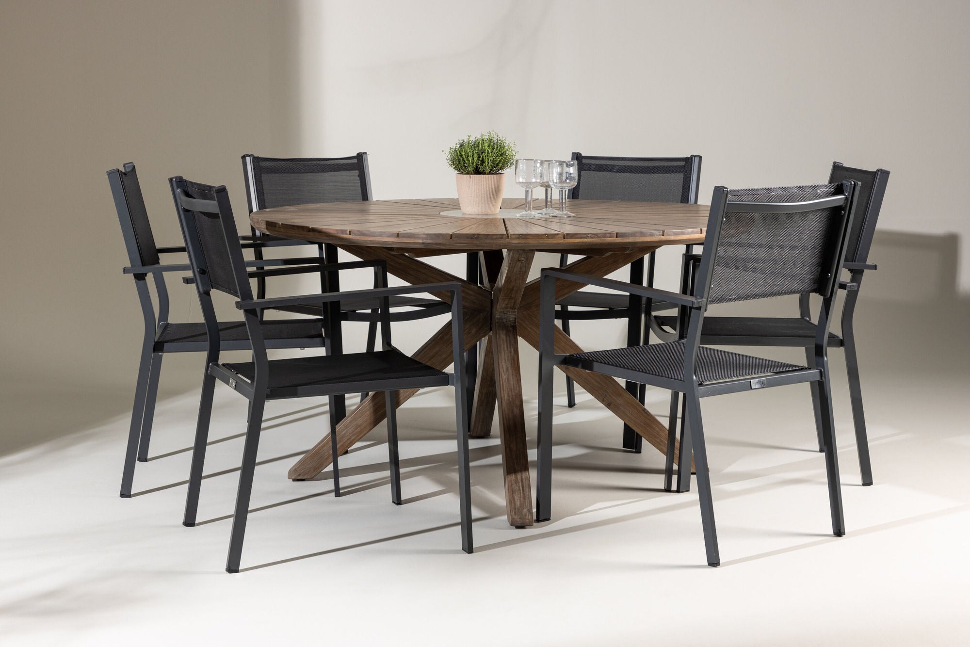 Venture Home Rosario spisebord- Teak Ø140 +Copacabana Stacking stol - Black/Black - Ersätter 4131-408 _6
