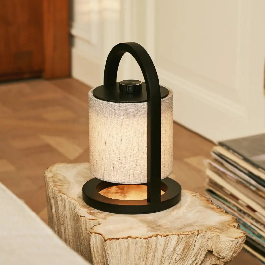 River Black & Grey genopladelig træ bordlampe