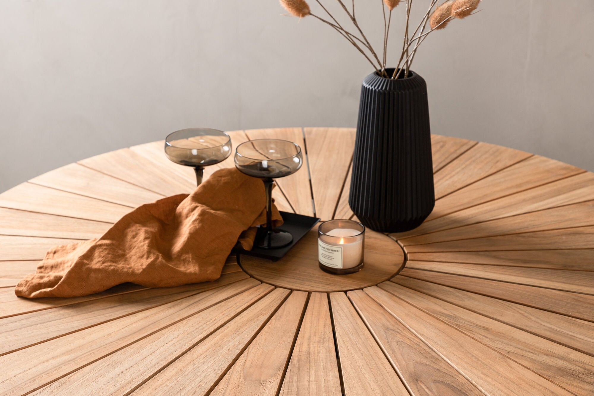 Venture Home Croft Diningbord Aluminium - Black / Teak rund ø120**