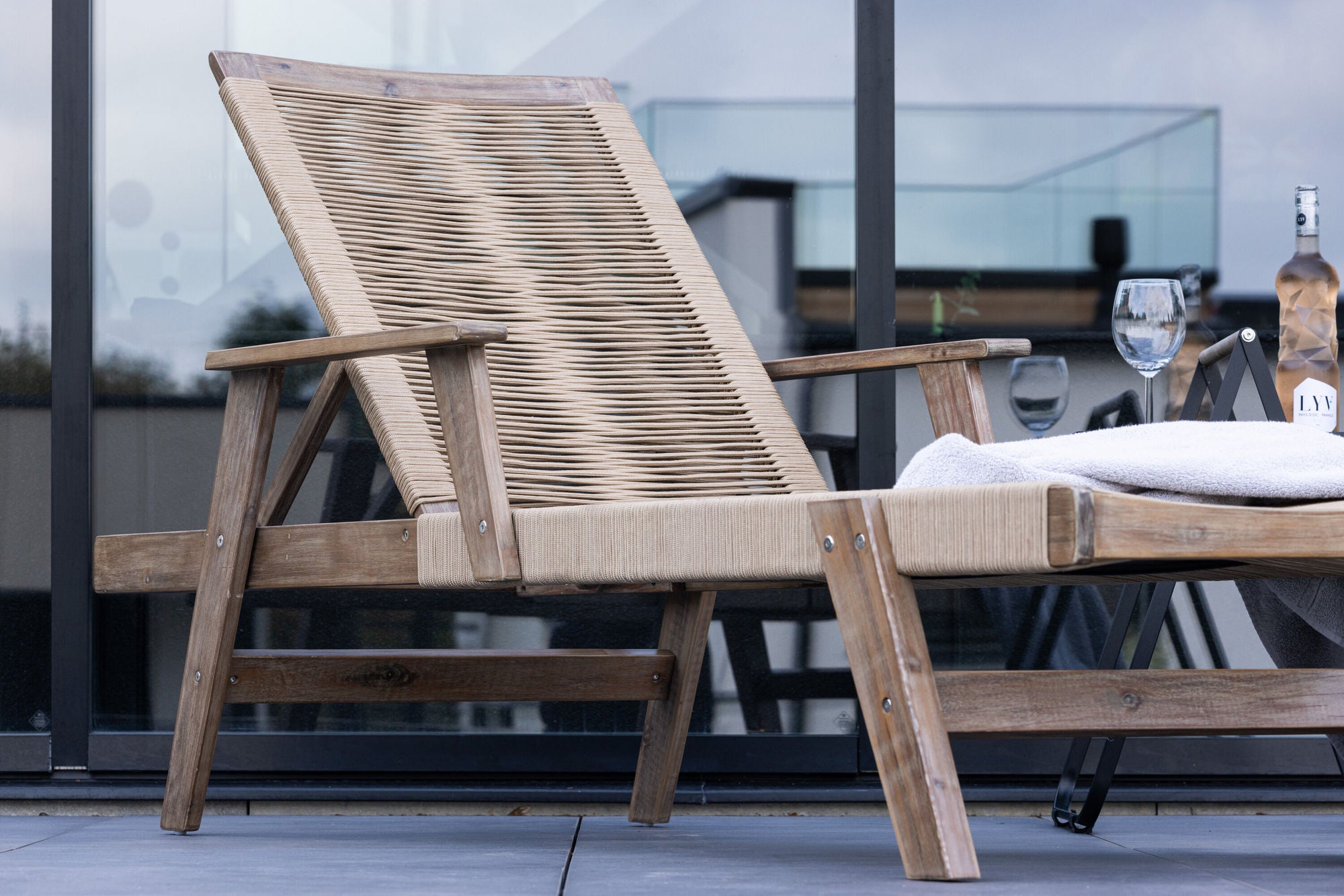 Venture Home Little John Sunbed Acacia - Dark brown / Beige
