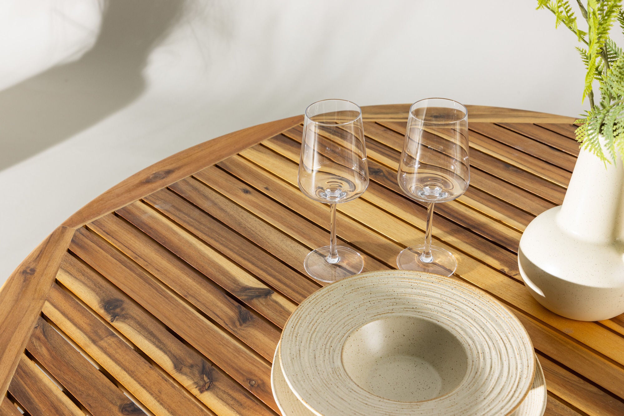 Venture Home Lumpur Diningbord Acacia - Teaklook / rund ø120**75