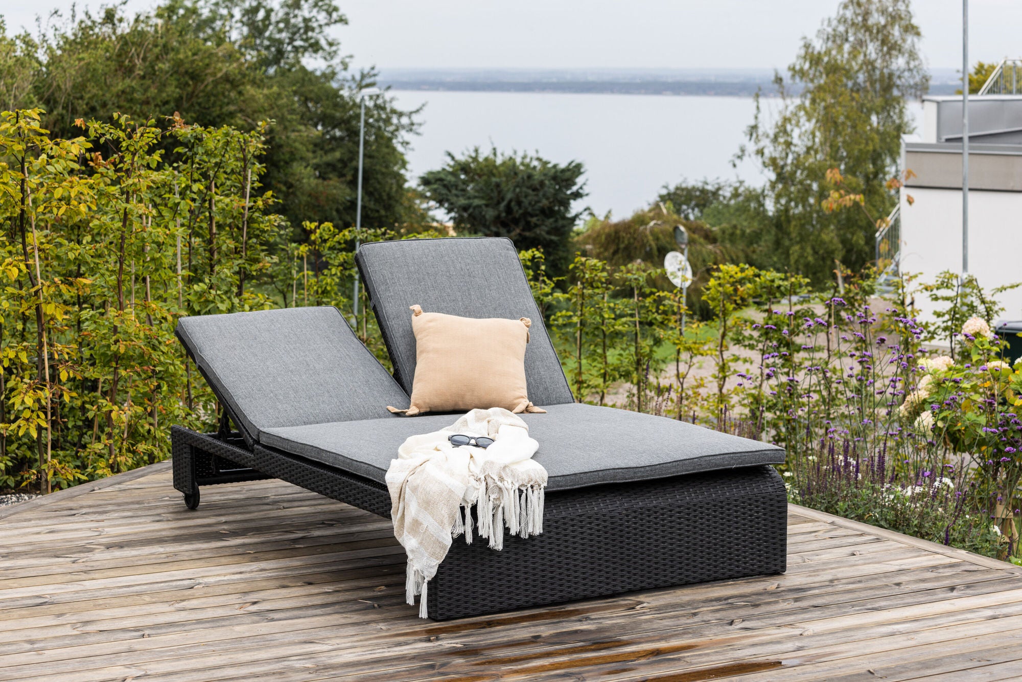 Venture Home London Sunbed - Black / Darkgrey Spunpolyester