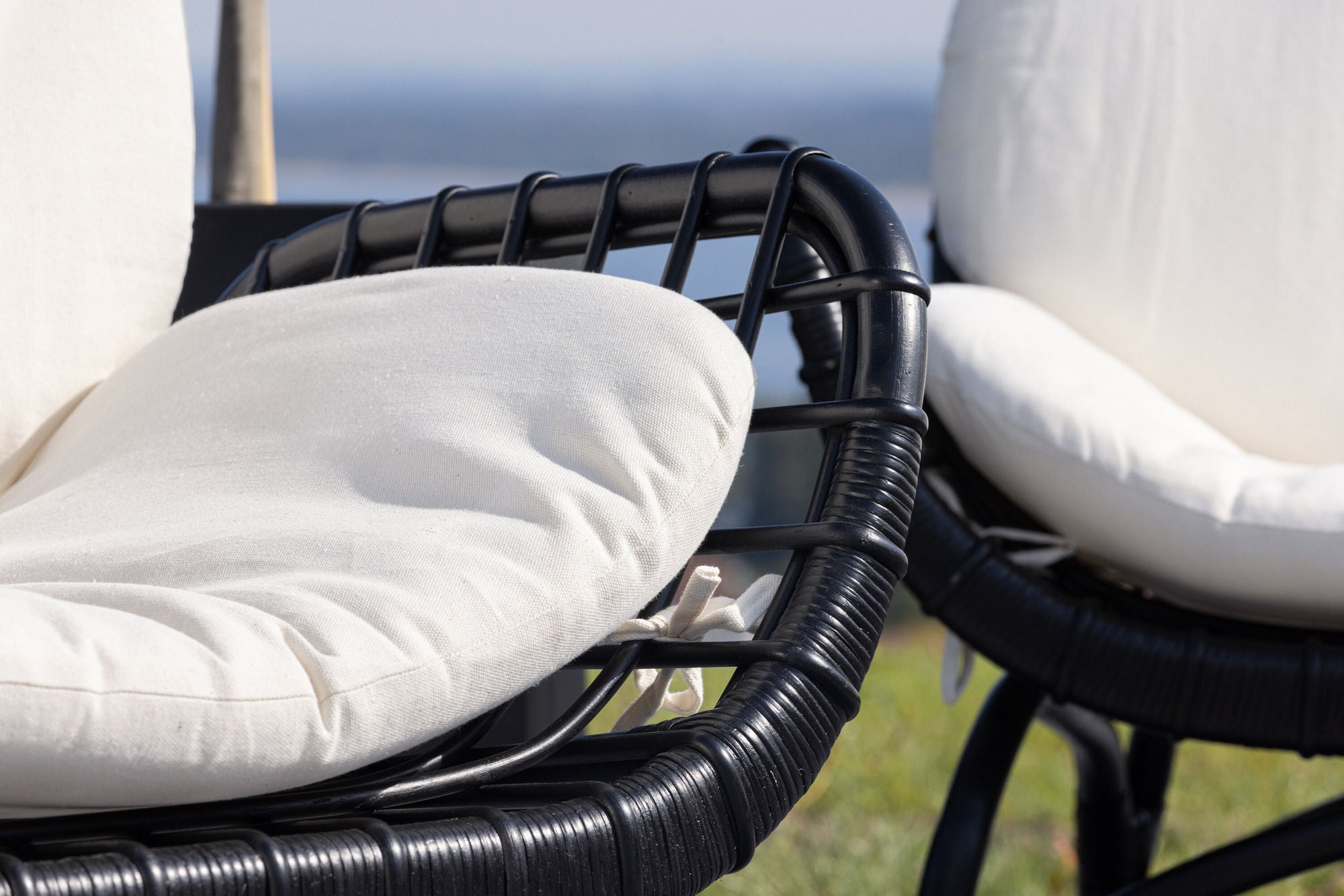 Venture Home Moana Single stol - Black Rattan / White Spunpolyster