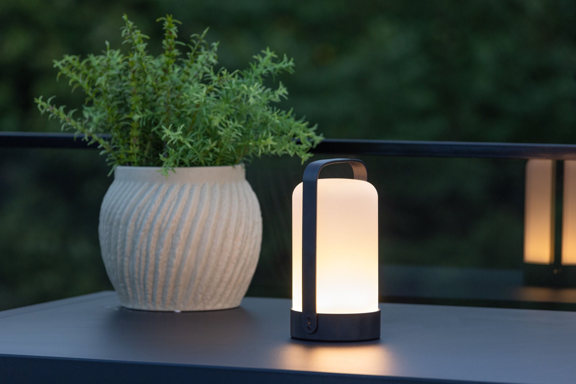 Venture Home Fern bord lampe ø12*22cm - Black/white /