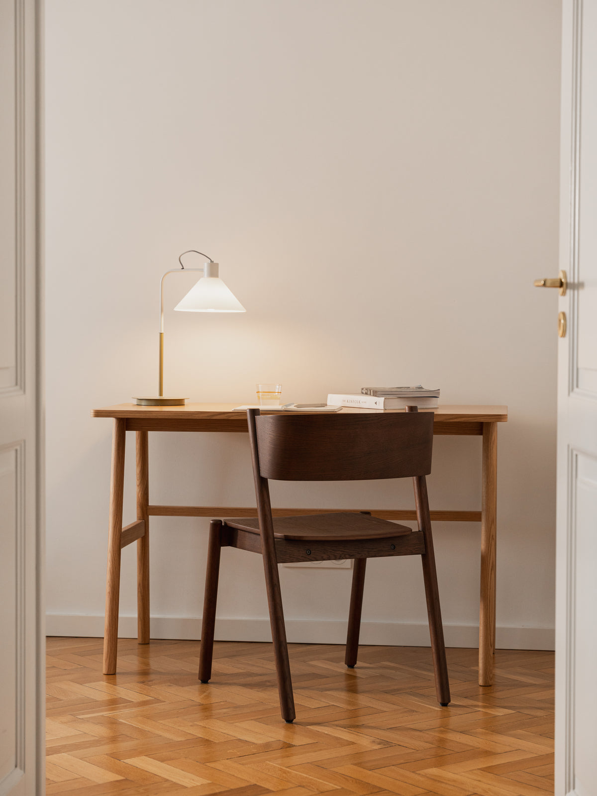 Acorn skrivebord natur