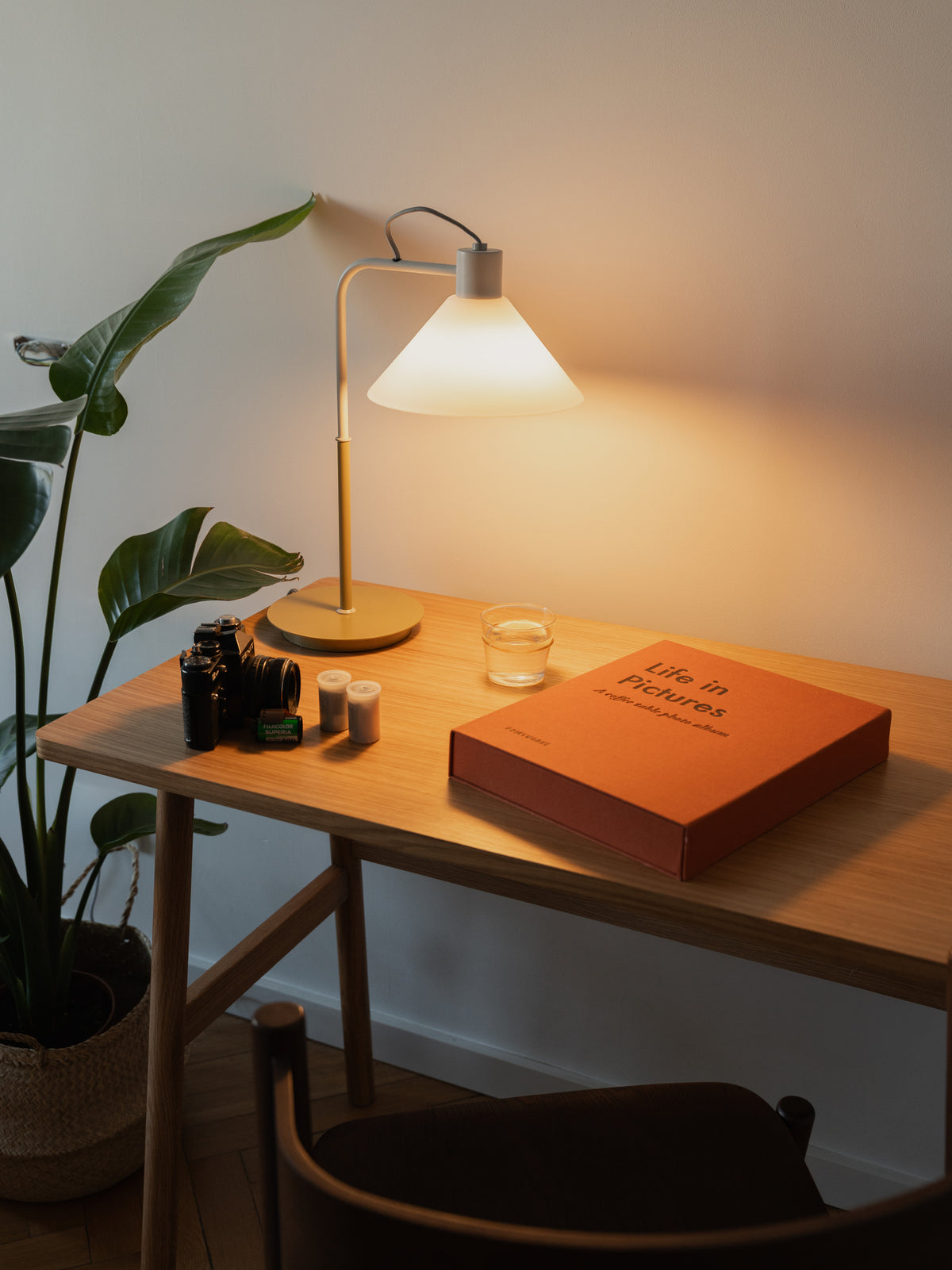 Acorn skrivebord natur