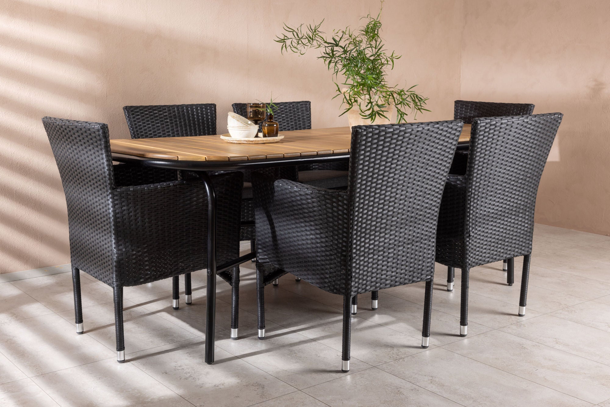 Venture Home Holmbeck Diningbord Steel - Black / Rectangular 90*200*75 +Malina Diningchair Alumnium - Black / Wicker _6