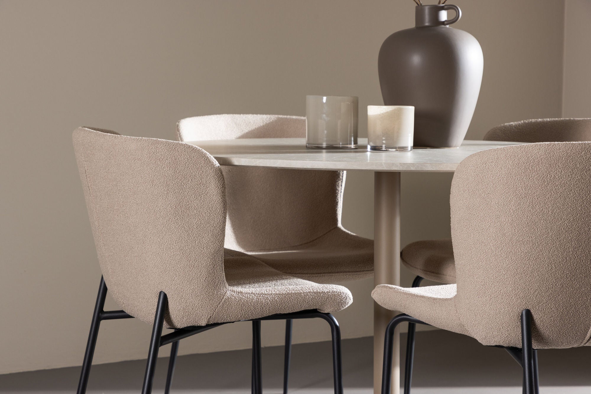 Venture Home Lycke spisebord with Modesto Spisebordsstol