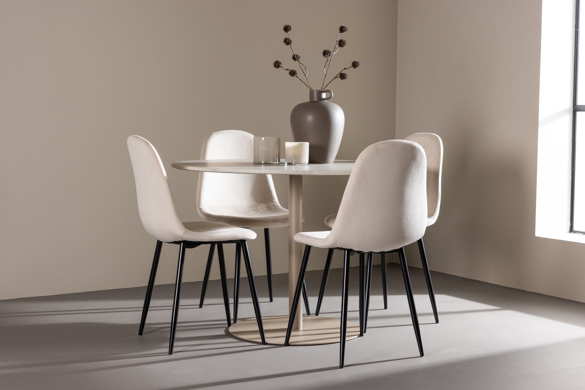 Venture Home Lycke spisebord with Polar Spisebordsstol