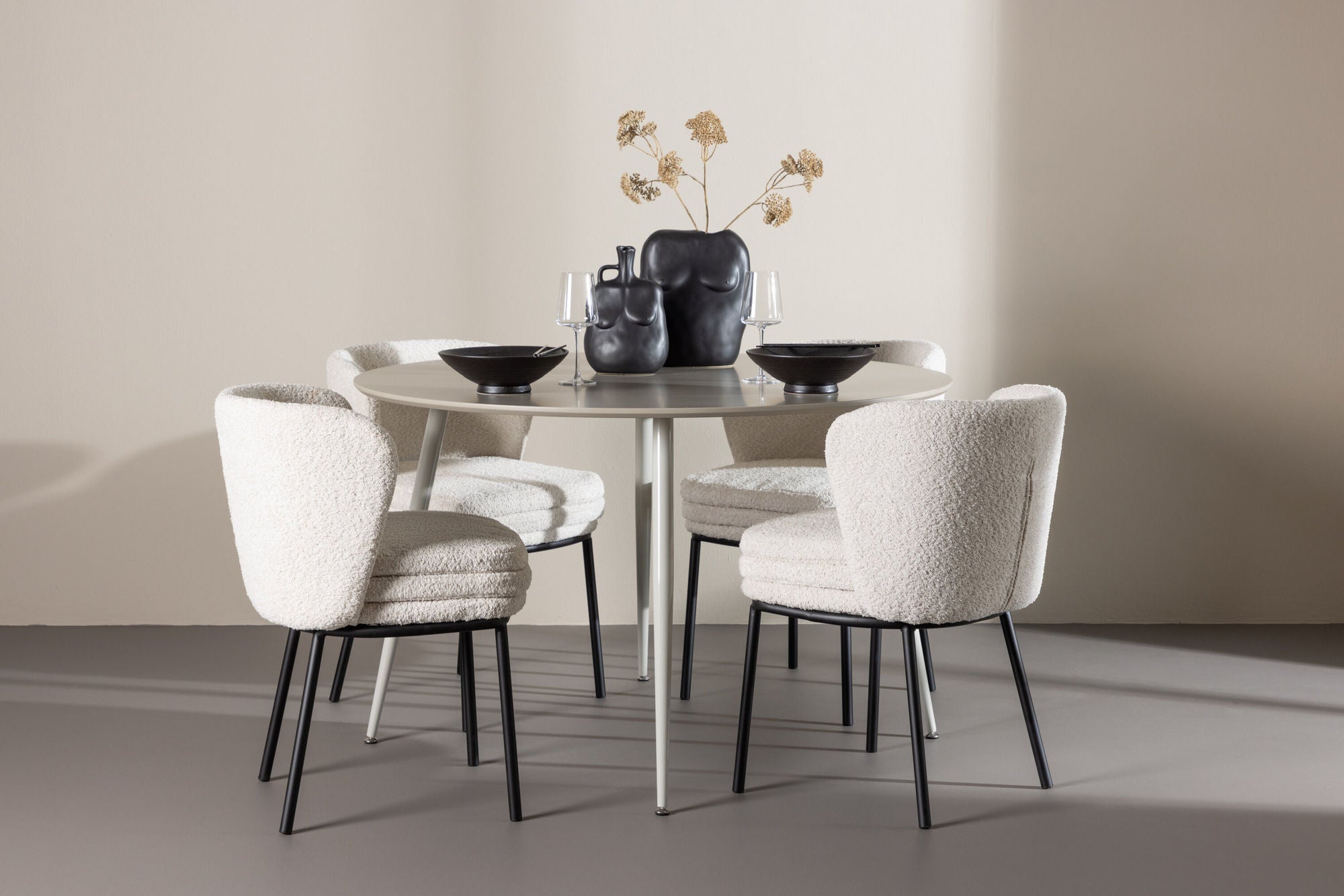 Venture Home Plaza spisebord with Agnes Spisebordsstol