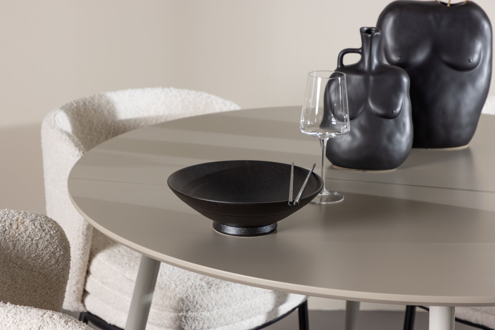 Venture Home Plaza spisebord with Agnes Spisebordsstol