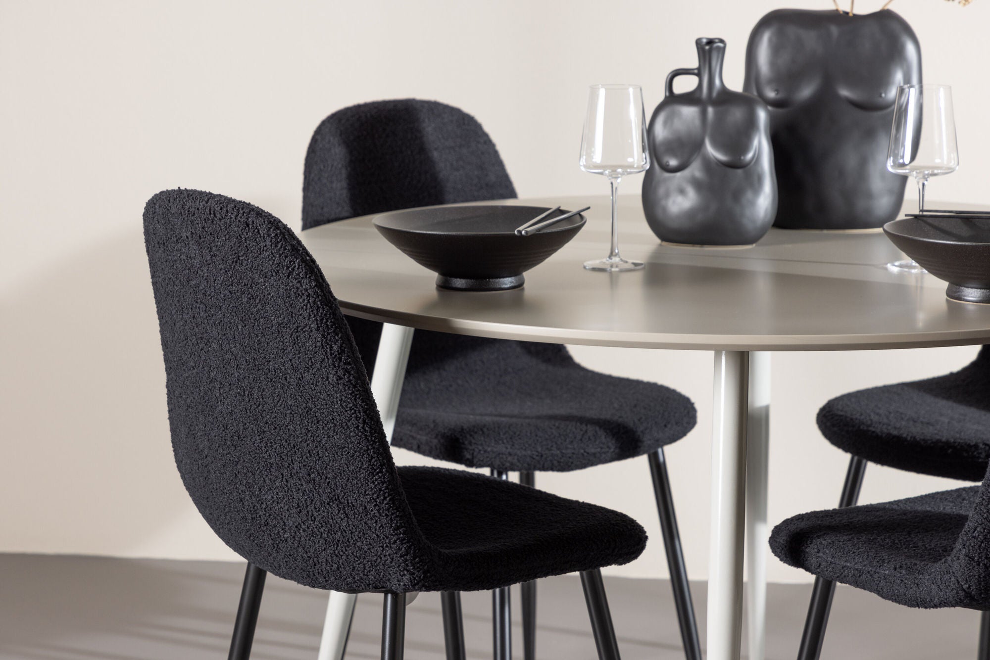 Venture Home Plaza spisebord with Polar Spisebordsstol