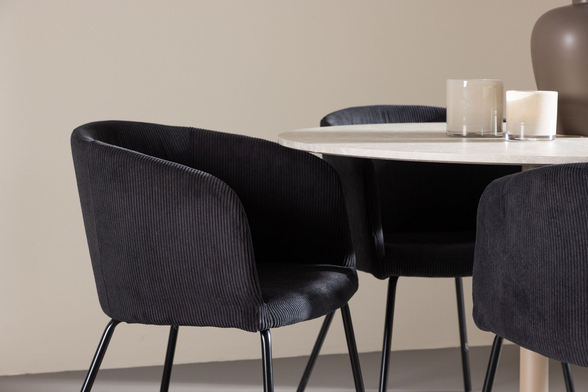 Venture Home Lycke spisebord with Berit Spisebordsstol