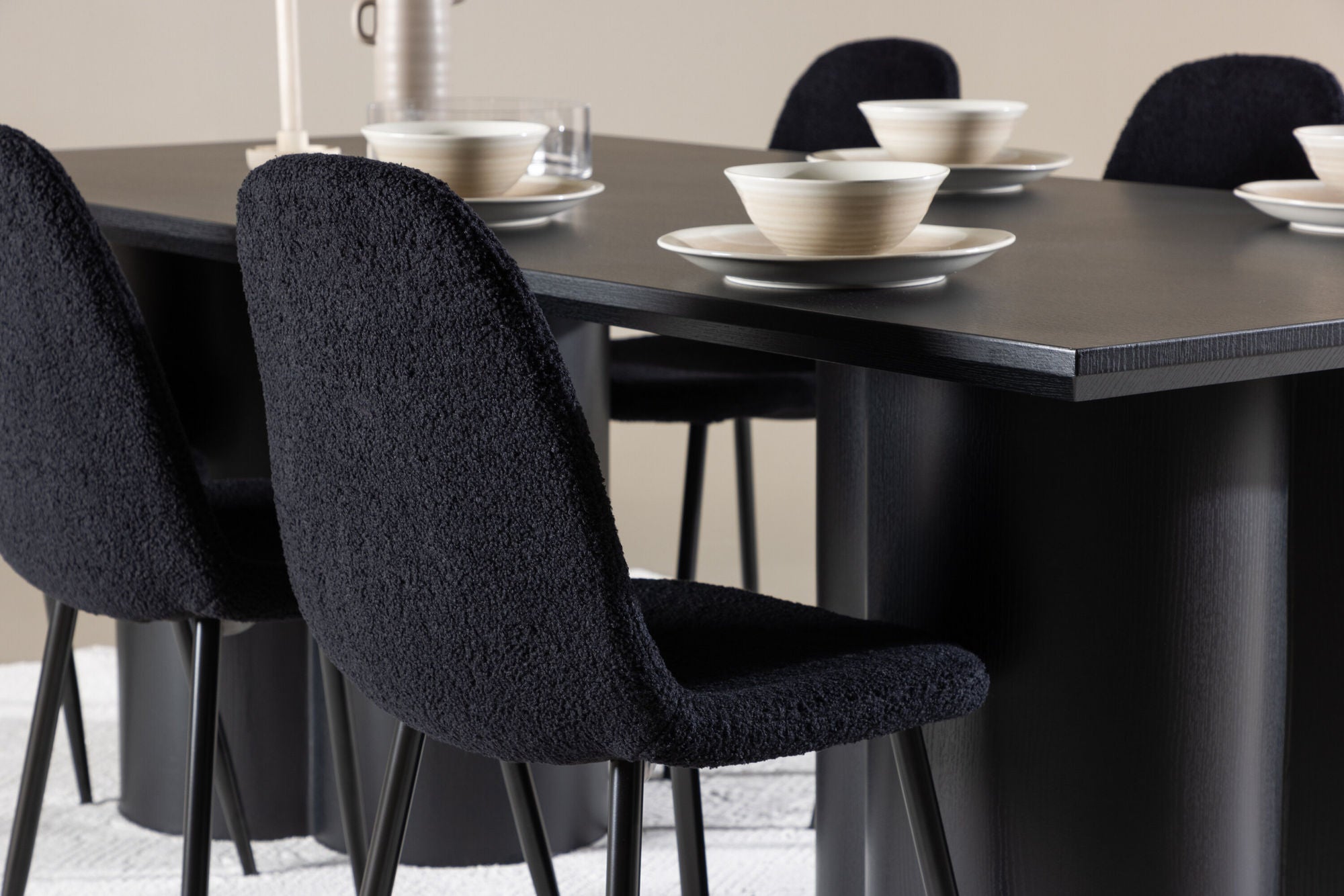 Venture Home Olivia spisebord with Polar Spisebordsstol