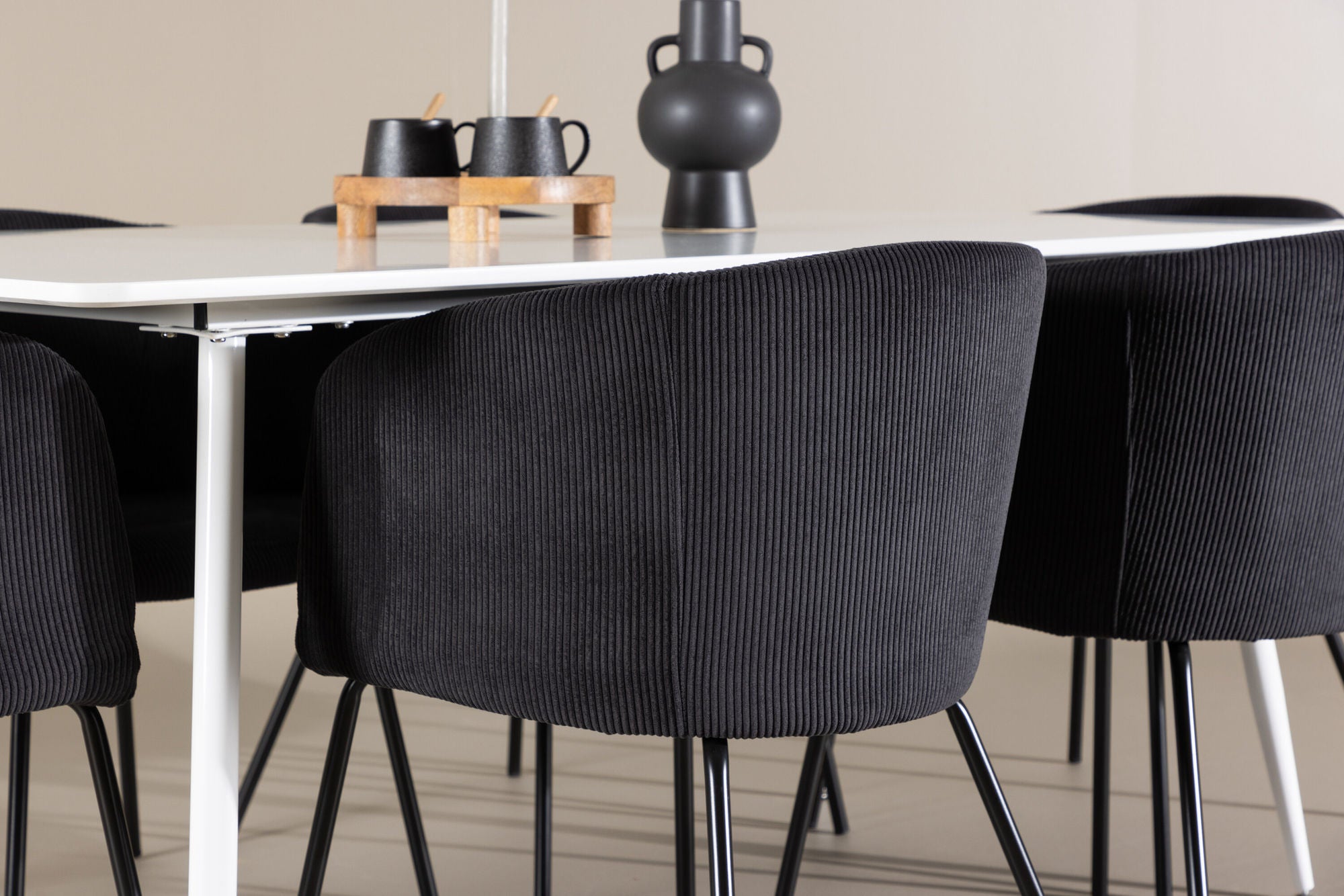Venture Home Silar spisebord with Berit Spisebordsstol