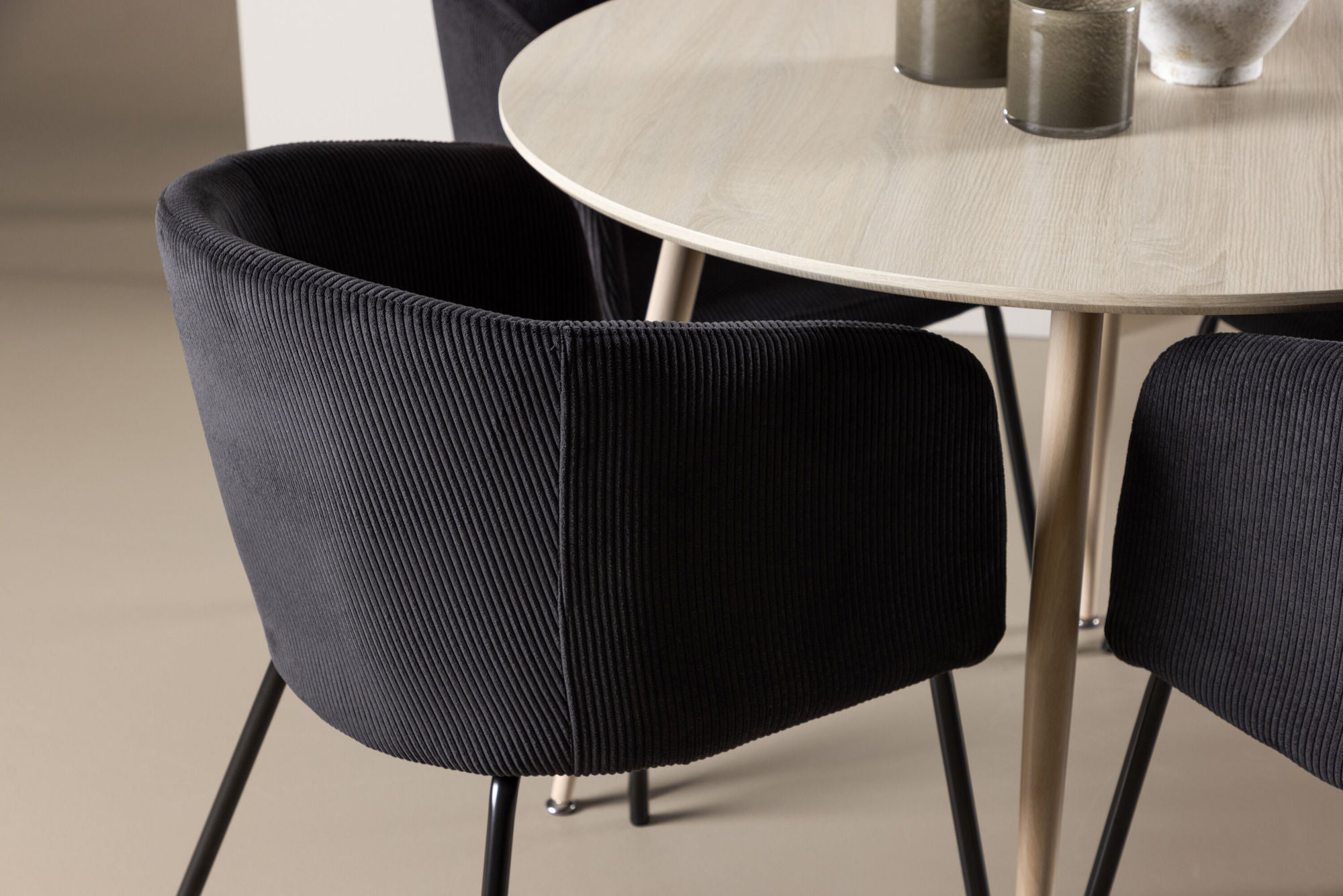 Venture Home Plaza spisebord with Berit Spisebordsstol