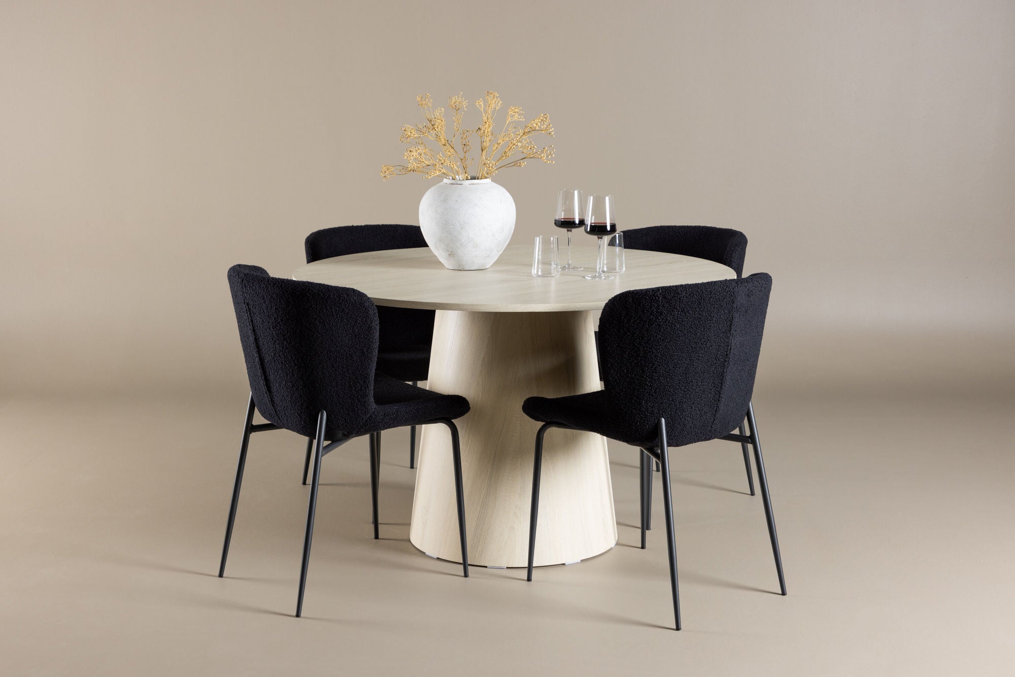 Venture Home Lanzo spisebord with Modesto Spisebordsstol