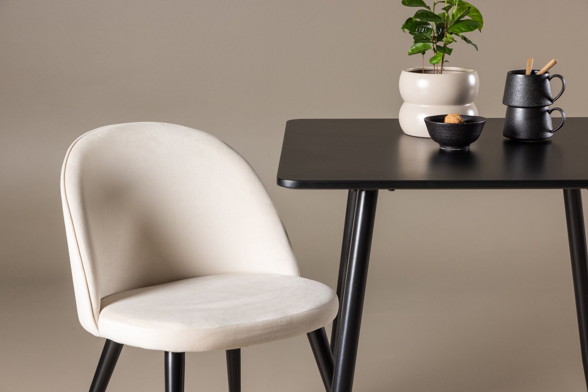 Venture Home Polar spisebord with Velvet Spisebordsstol