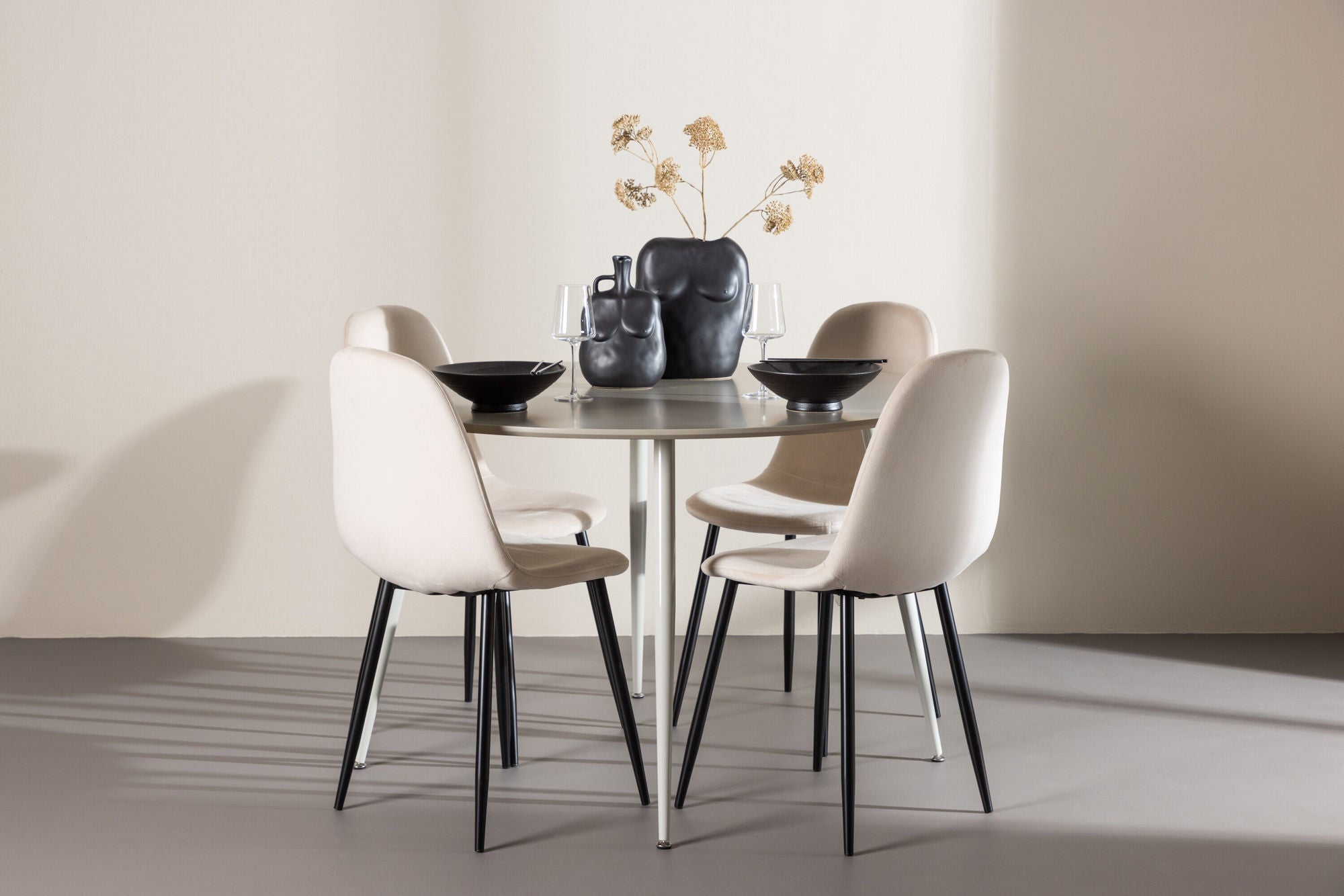 Venture Home Plaza spisebord with Polar Spisebordsstol