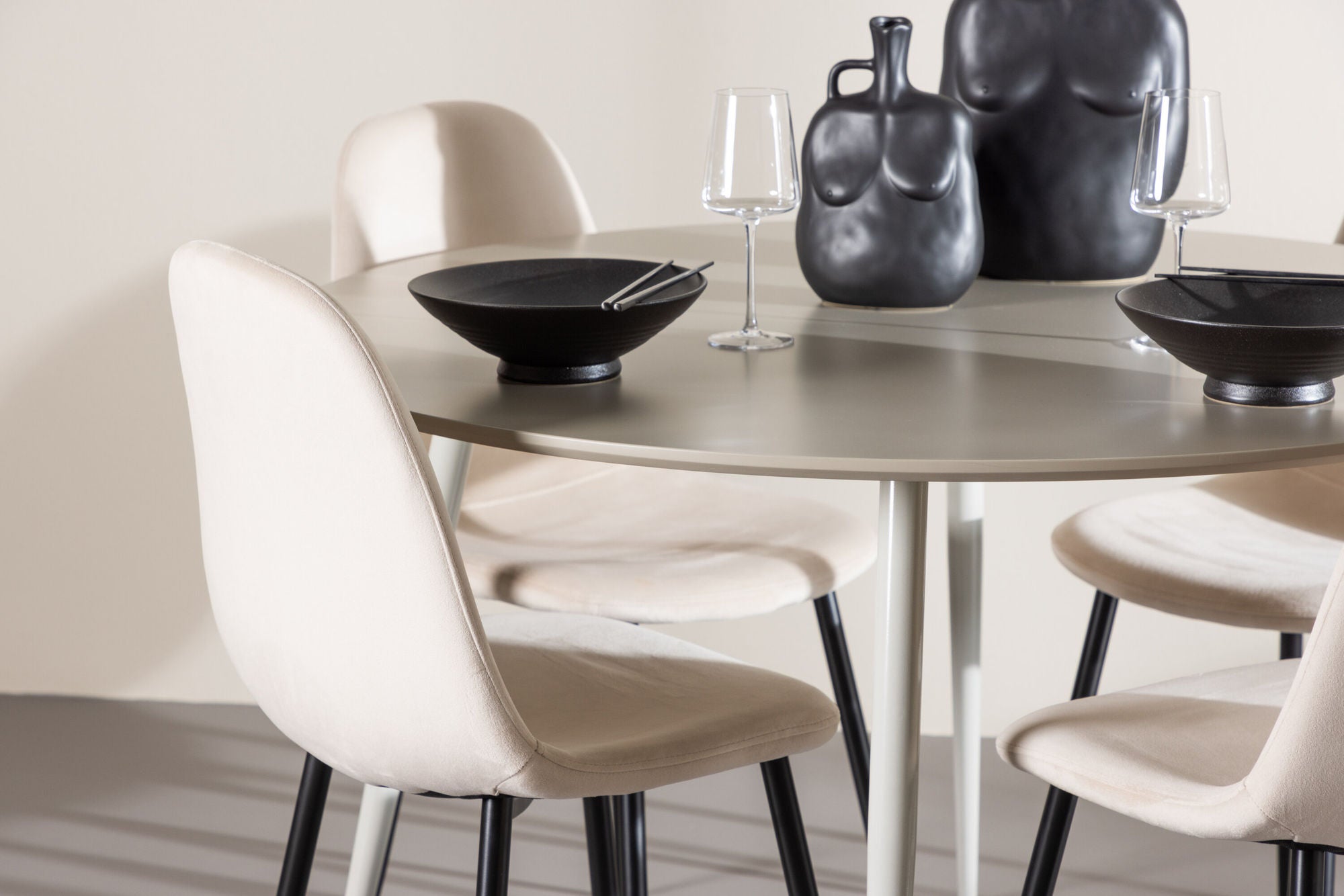 Venture Home Plaza spisebord with Polar Spisebordsstol