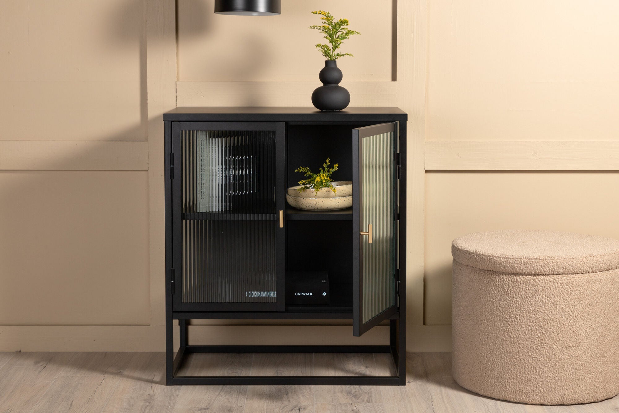 Venture Home Garis - Low storage - Black