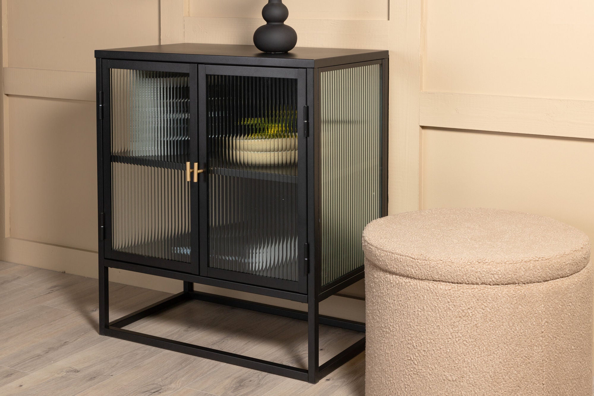 Venture Home Garis - Low storage - Black