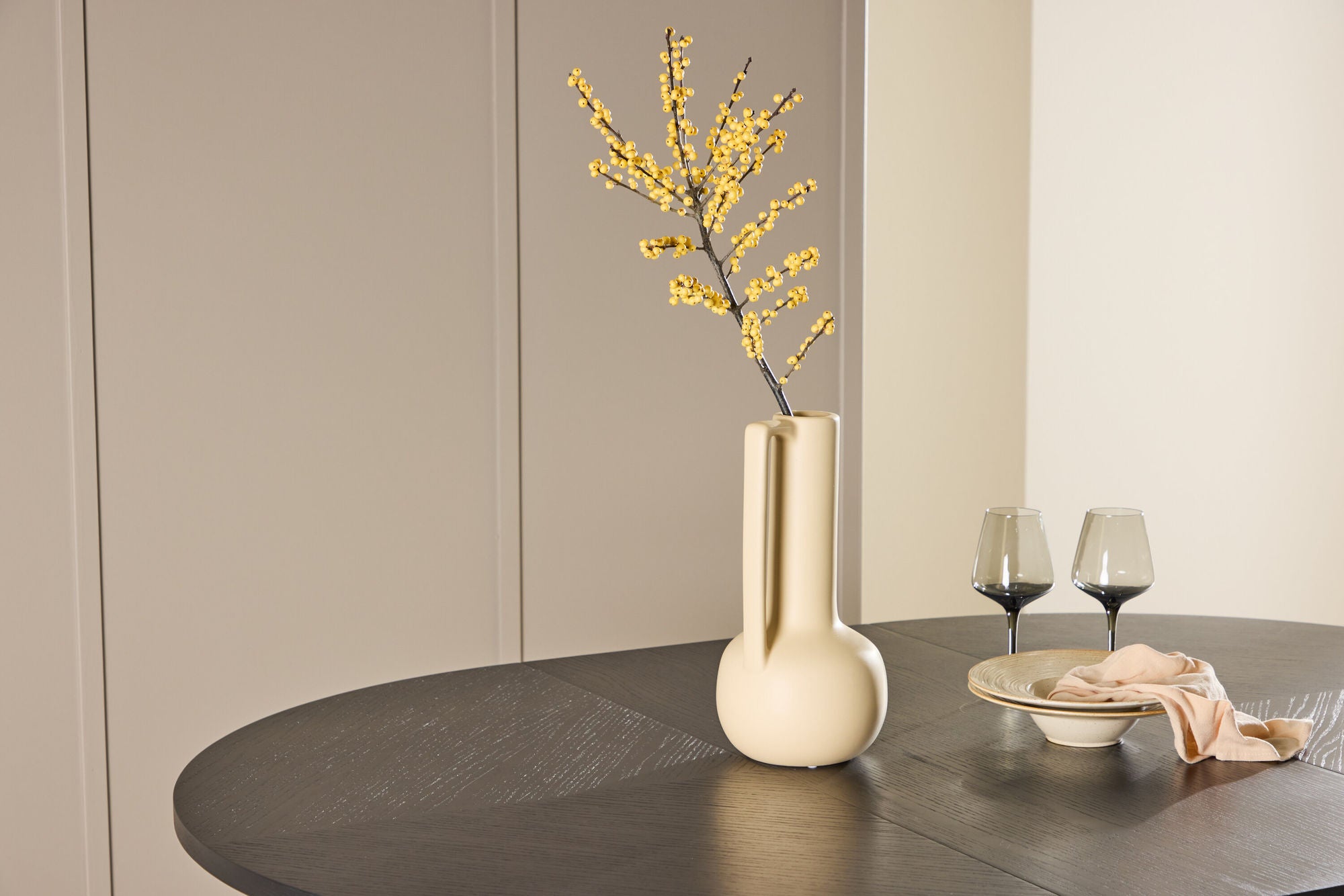 Venture Home Strada spisebord 120/170 x120x74 cm - Black / Oak Veneer
