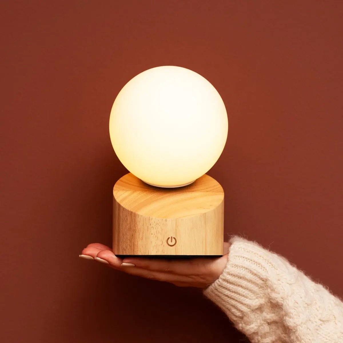 Morris lysebrun genopladelig bordlampe